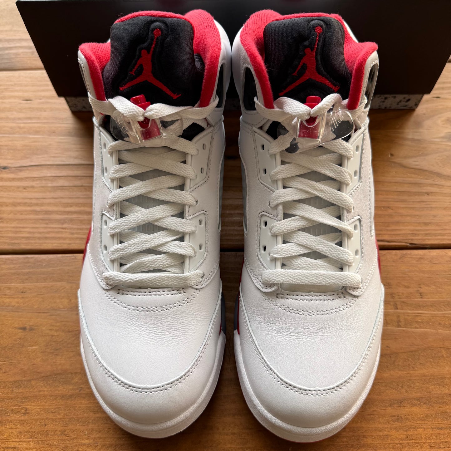 Size 8.5 - Jordan 5 Retro 'Fire Red' 2025 (Used)