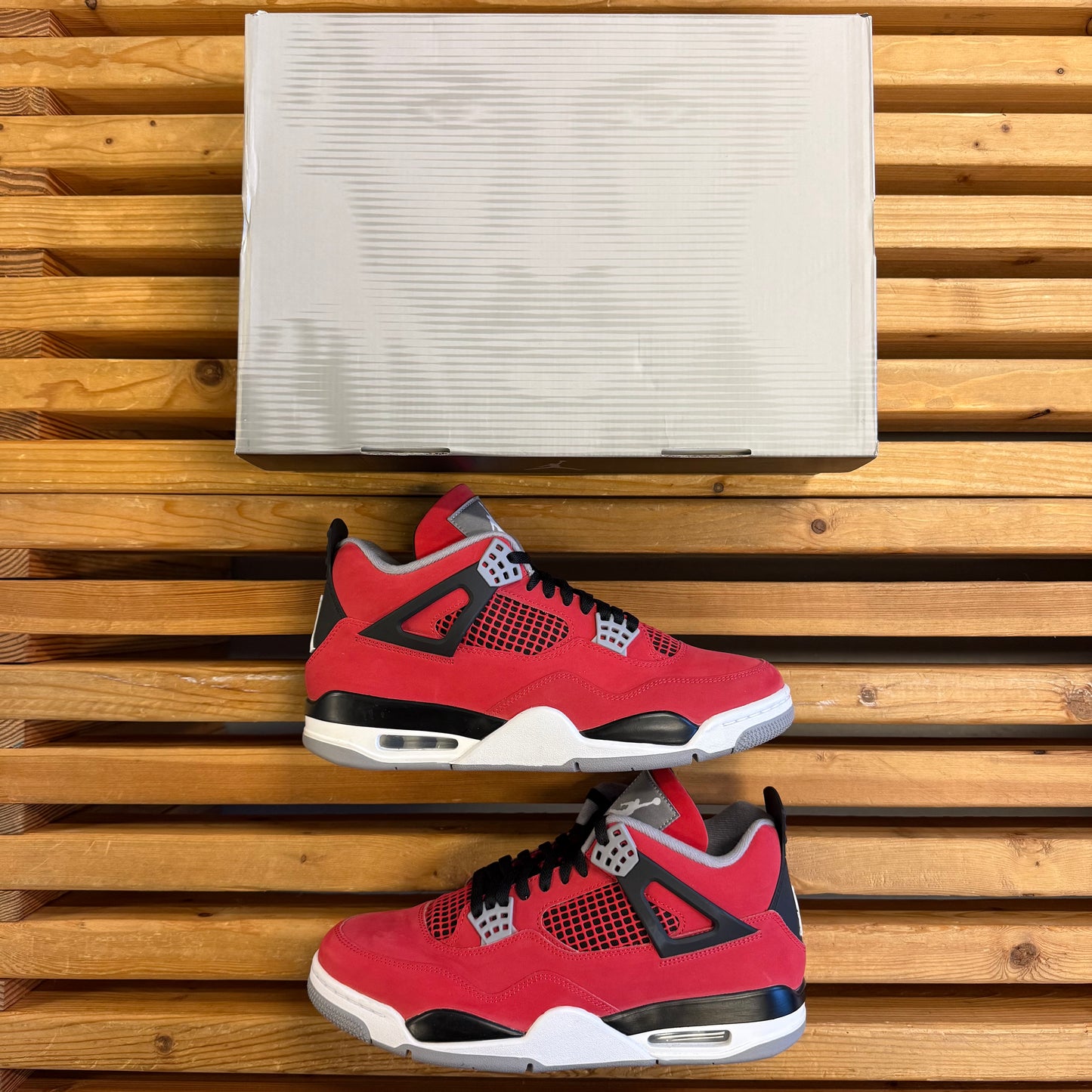 Jordan 4 Retro 'Toro Bravo' 2026 (Used) - Size 11