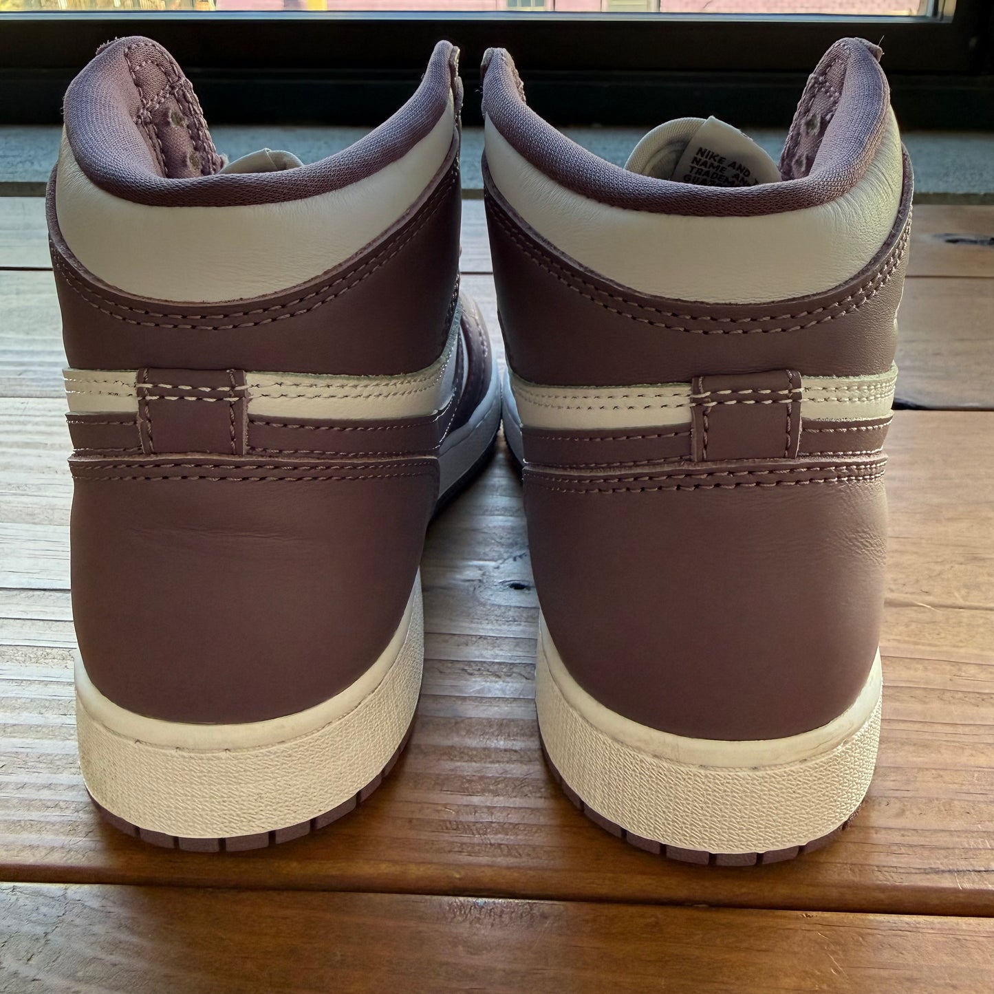 SIZE 6.5Y - Jordan 1 Retro High OG GS 'Mauve' (Used/No Box)