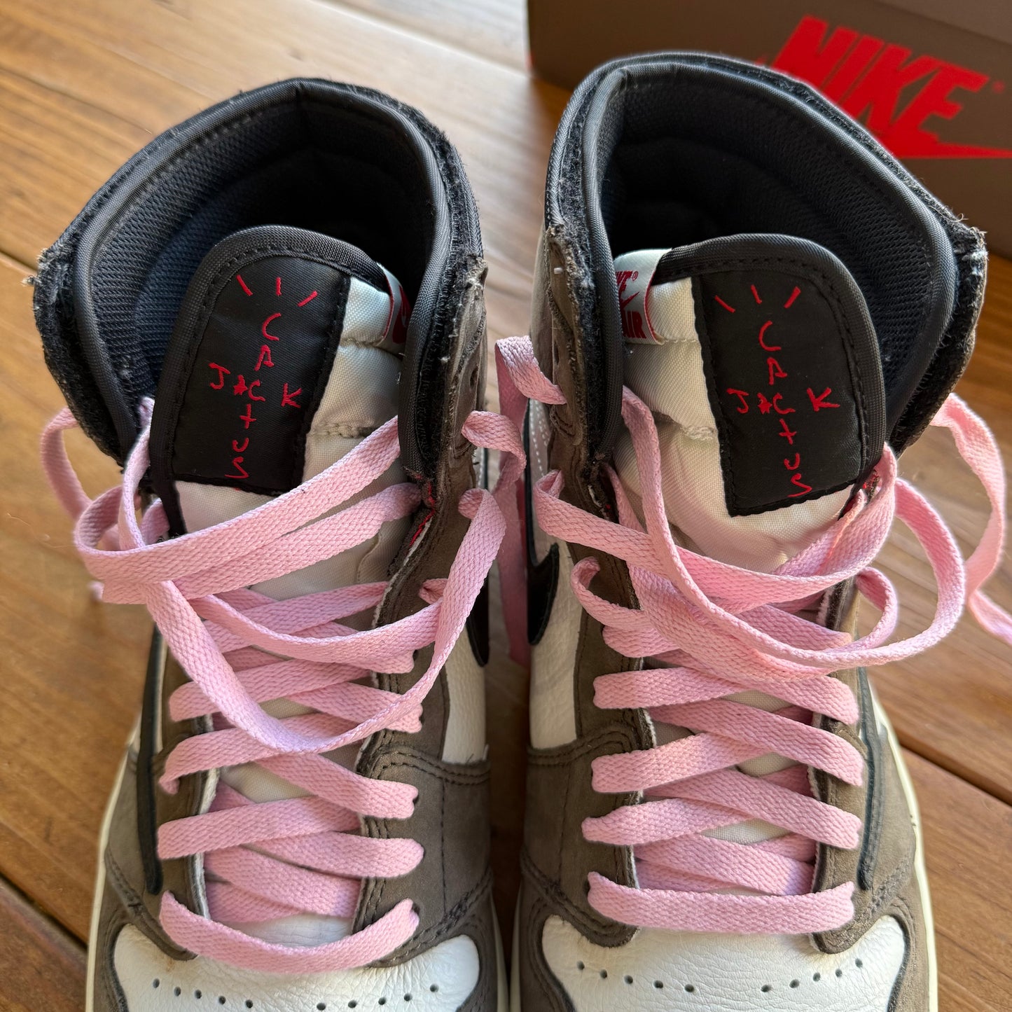 SIZE 11 - Travis Scott x Jordan 1 Retro High OG 'Mocha' (Used)