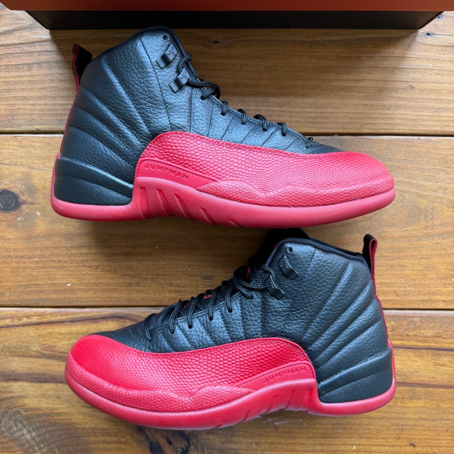 Größe 44.5 - Jordan 12 Retro 'Flu Game' 2025 (Gebraucht)