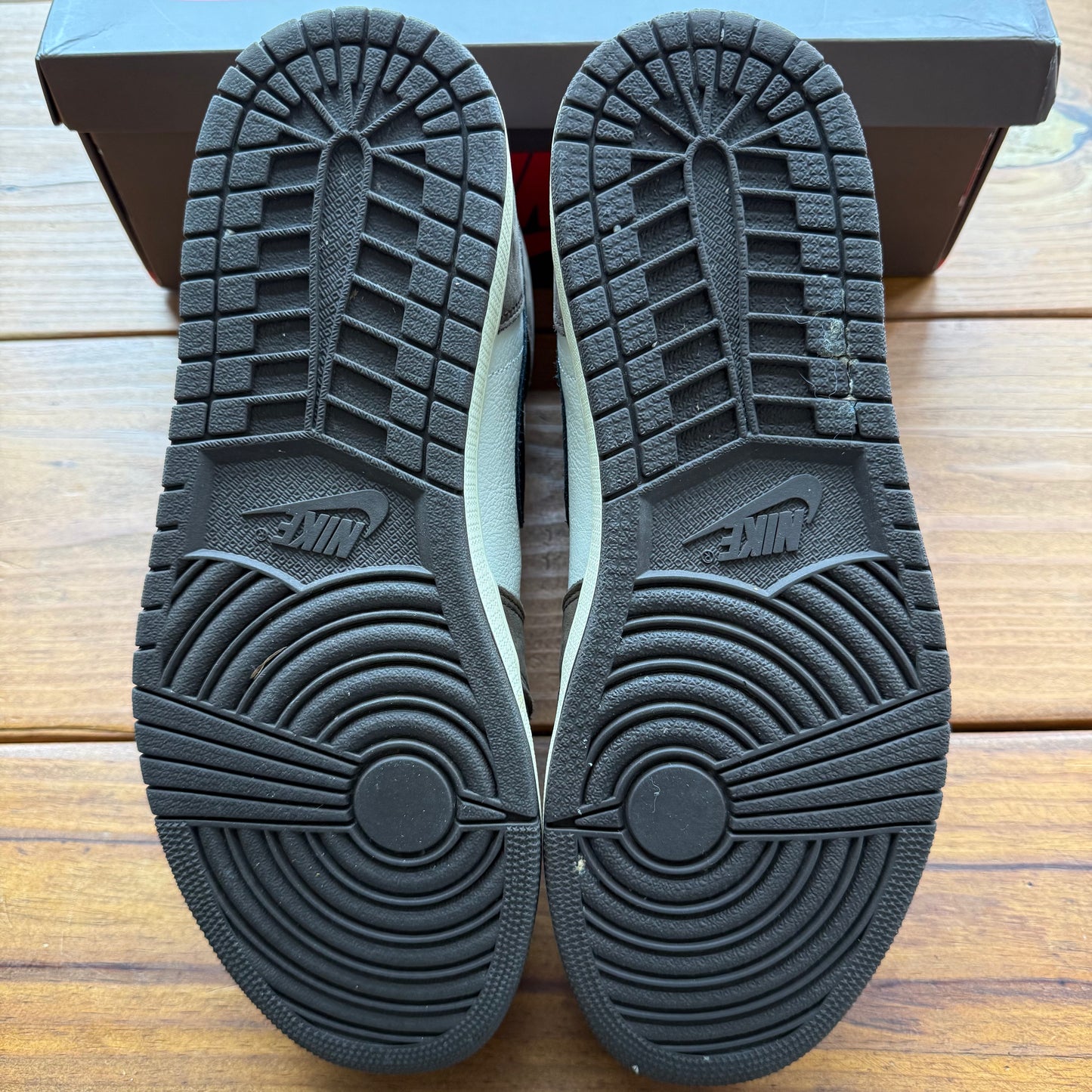 Size 10.5 - Travis Scott x Jordan 1 Retro High OG 'Mocha' (Used)