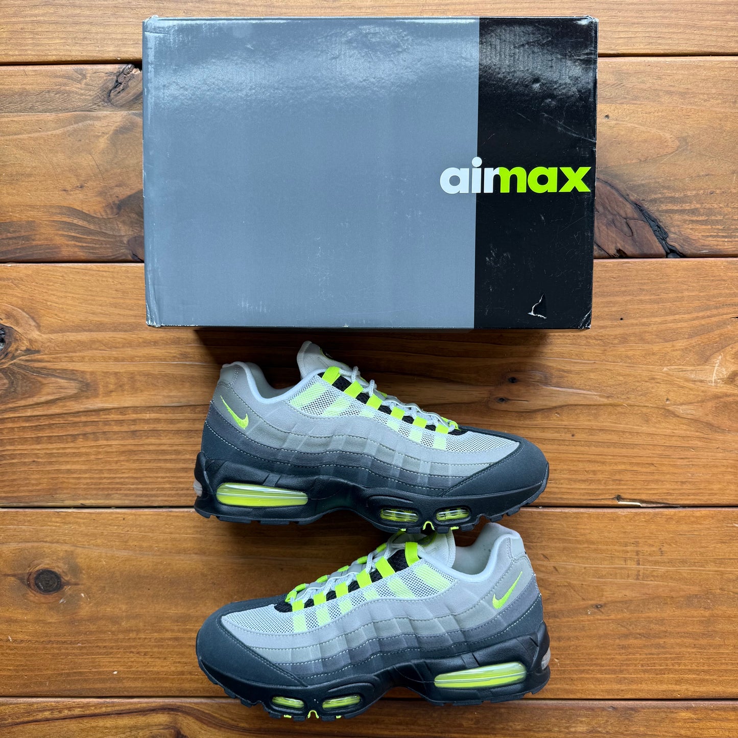 Size 10.5 - Air Max 95 OG 'Big Bubble - Neon' 2025 / 2026 (Used)