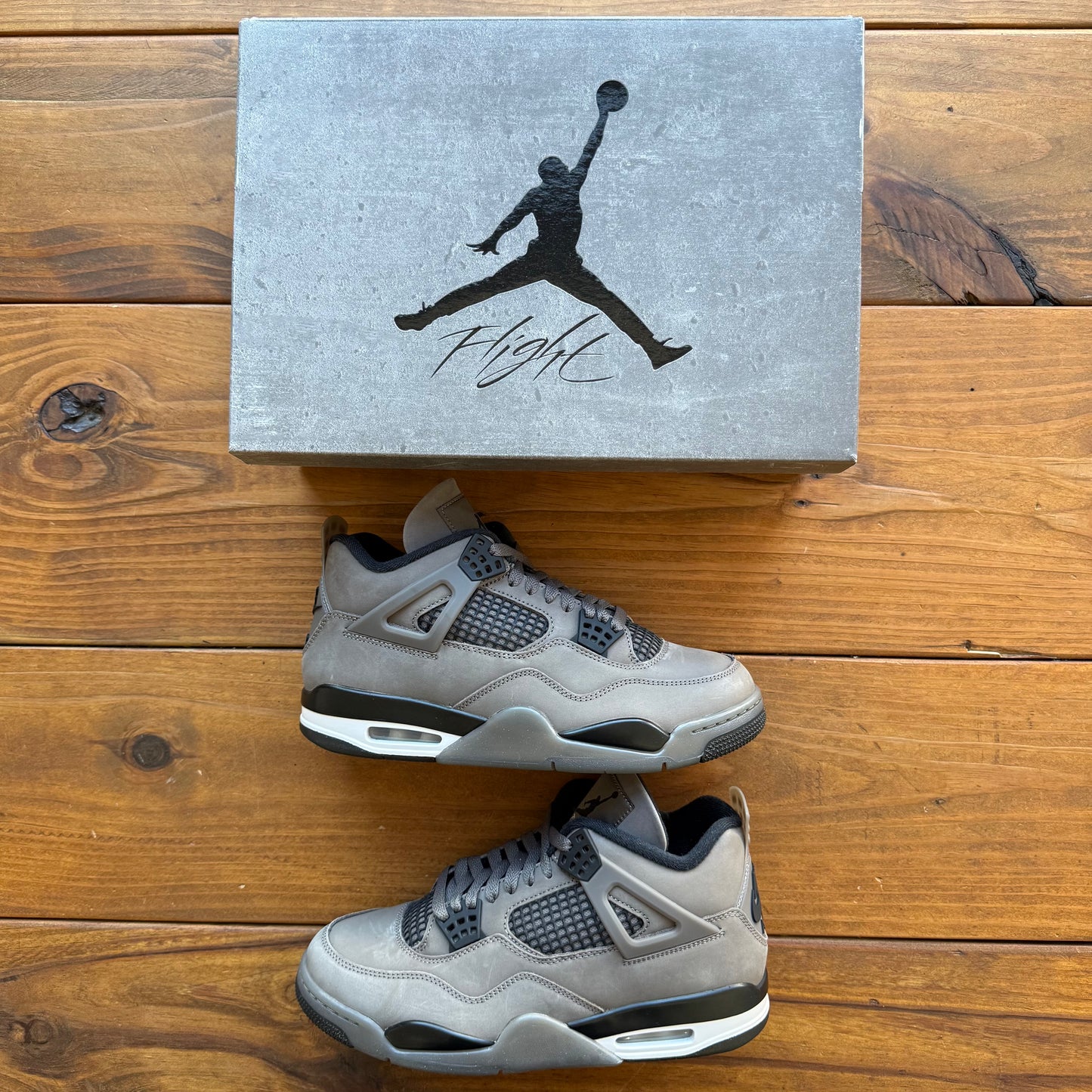 Größe 8.5 - Jordan 4 Retro 'Cave Stone' (Gebraucht)