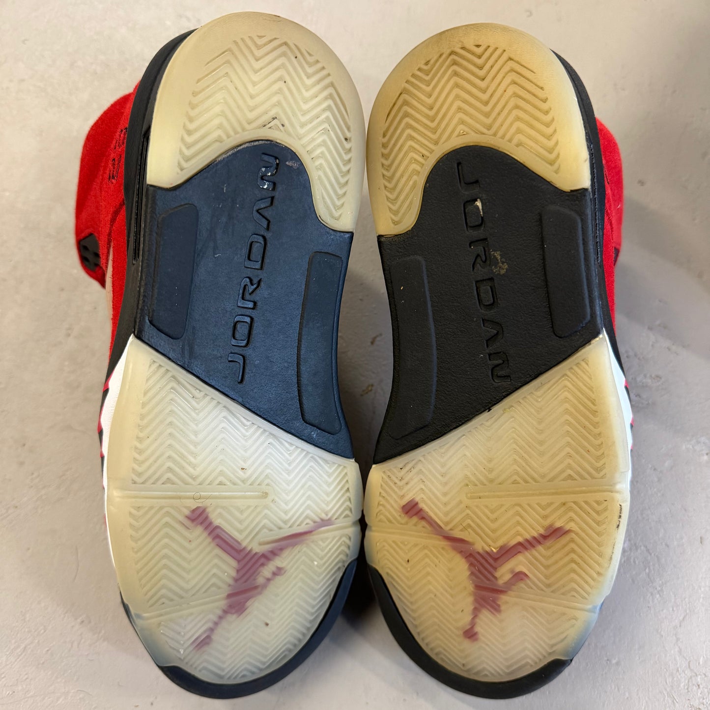 Jordan 5 Retro 'Raging Bull' 2021 (Used) - Size 8.5
