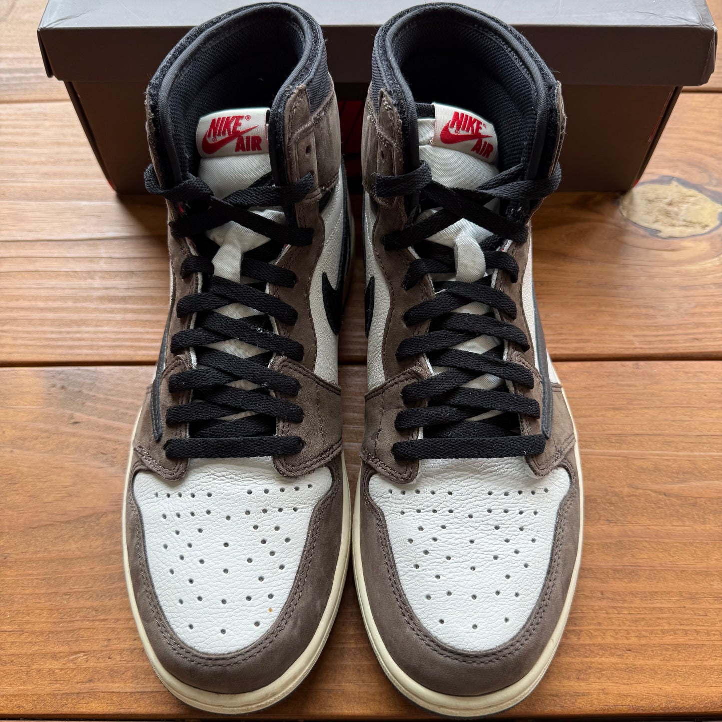 Size 10.5 - Travis Scott x Jordan 1 Retro High OG 'Mocha' (Used)