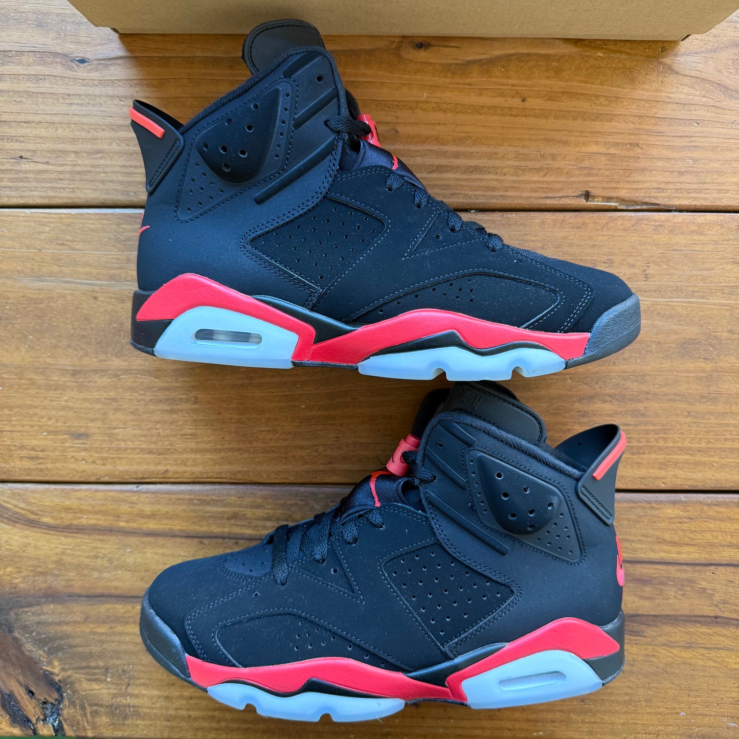 Talla 9 - Jordan 6 Retro 'Reverse Infrared Salesman' (Usado)
