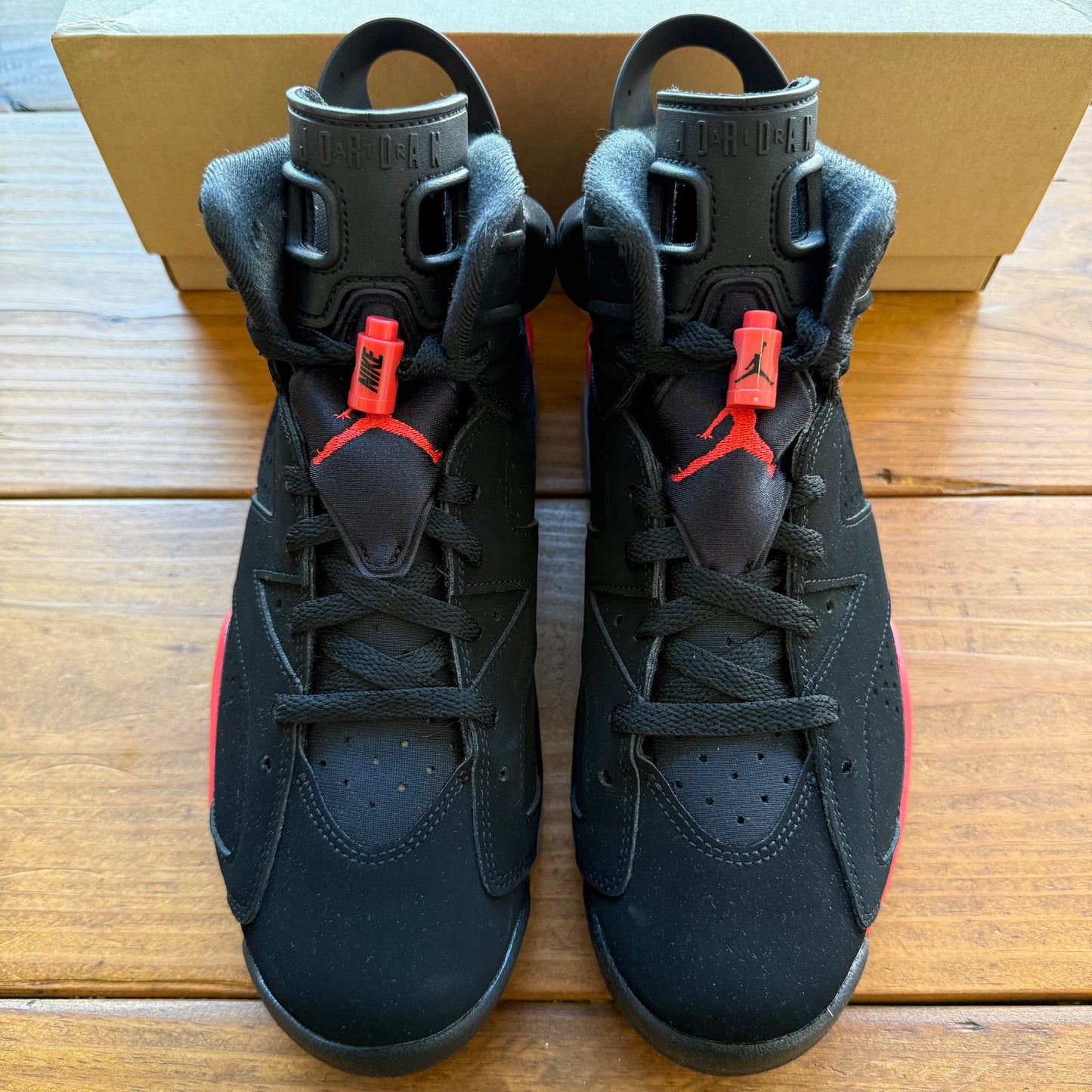 Talla 9 - Jordan 6 Retro 'Reverse Infrared Salesman' (Usado)