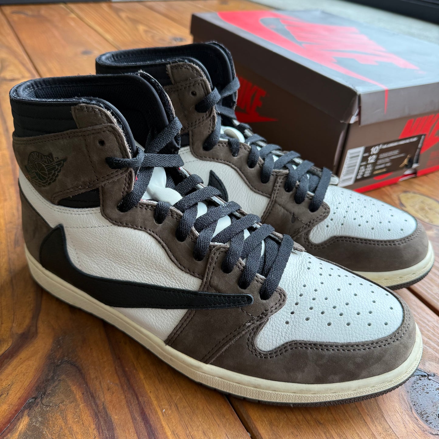 Size 10.5 - Travis Scott x Jordan 1 Retro High OG 'Mocha' (Used)