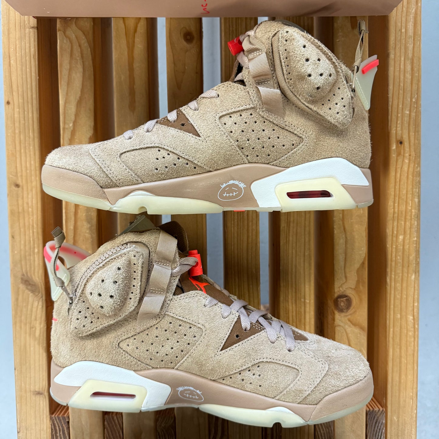 Size 9.5 - Travis Scott x Jordan 6 Retro 'British Khaki' (Used)