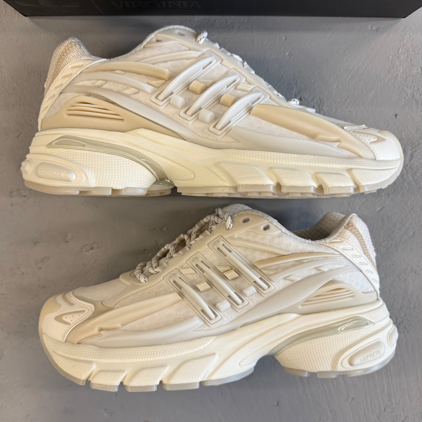 Size 9.5 - Pharrell x VIRGINIA x Adistar Jellyfish 'Triple White' (Used/Tried On)
