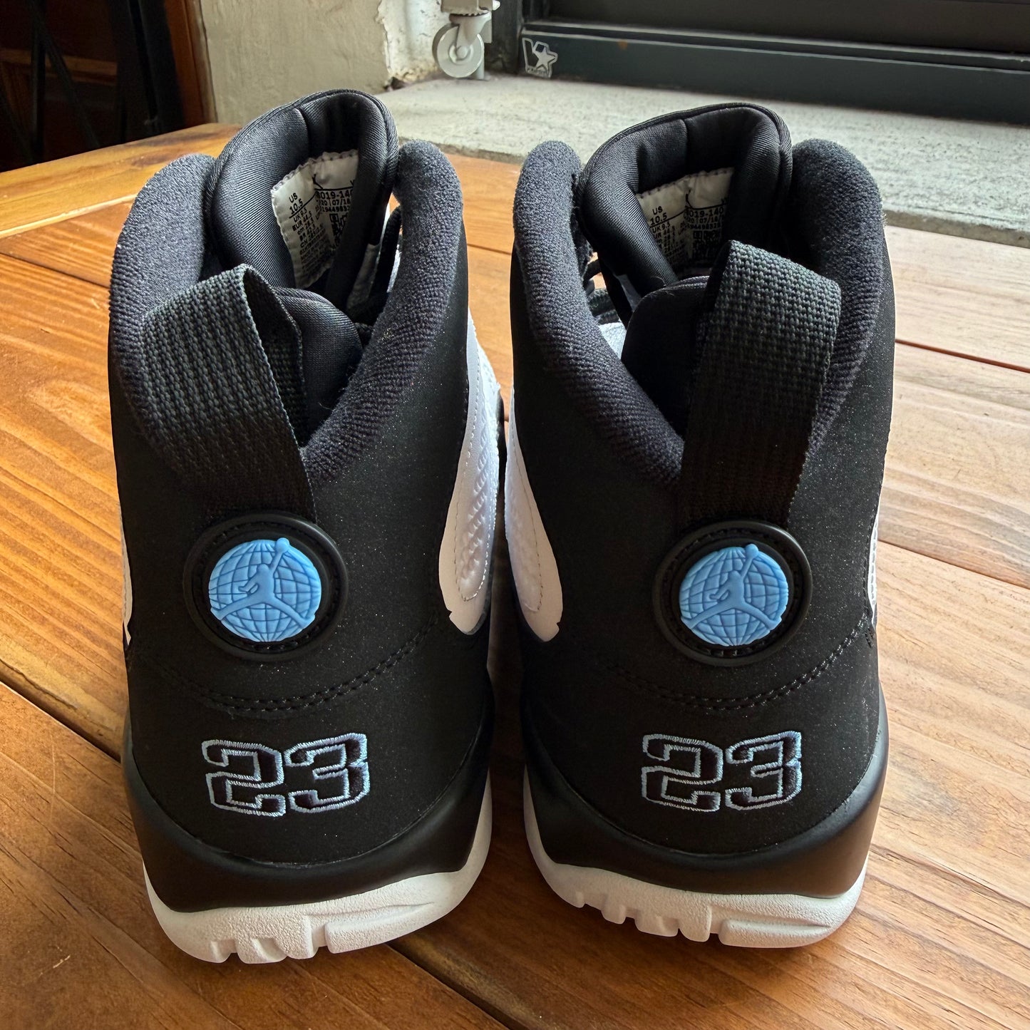 Größe 44,5 – Jordan 9 Retro 'University Blue' (Gebraucht)