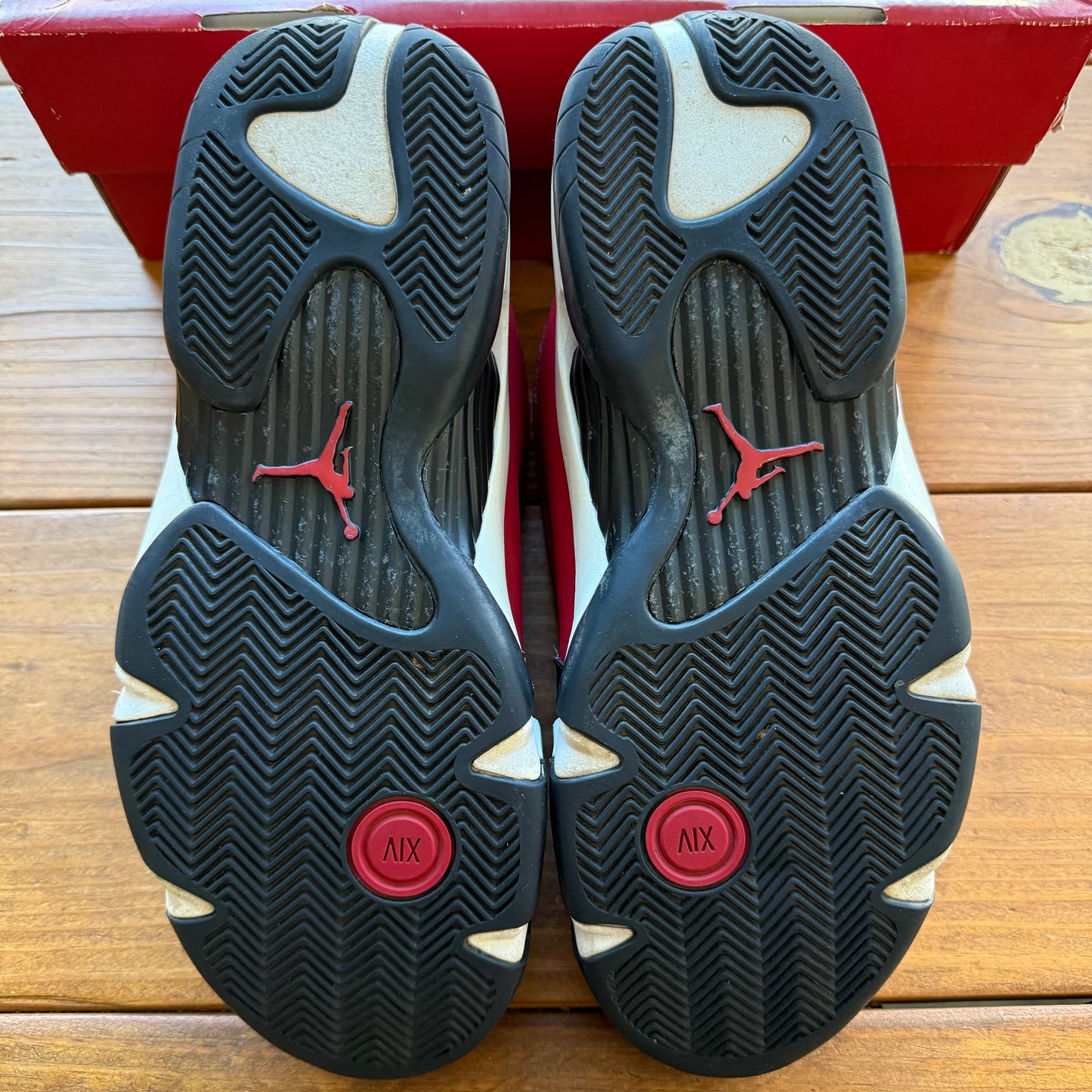Talla 11 - Jordan 14 Retro 'Gym Red' (Usado)