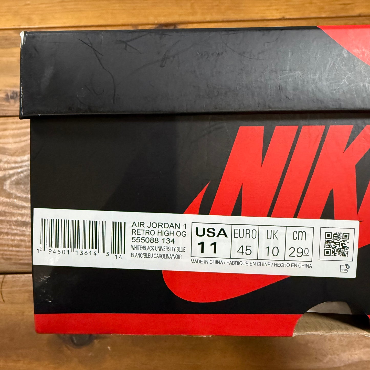 SIZE 11 - Jordan 1 Retro High OG 'University Blue' (Used)