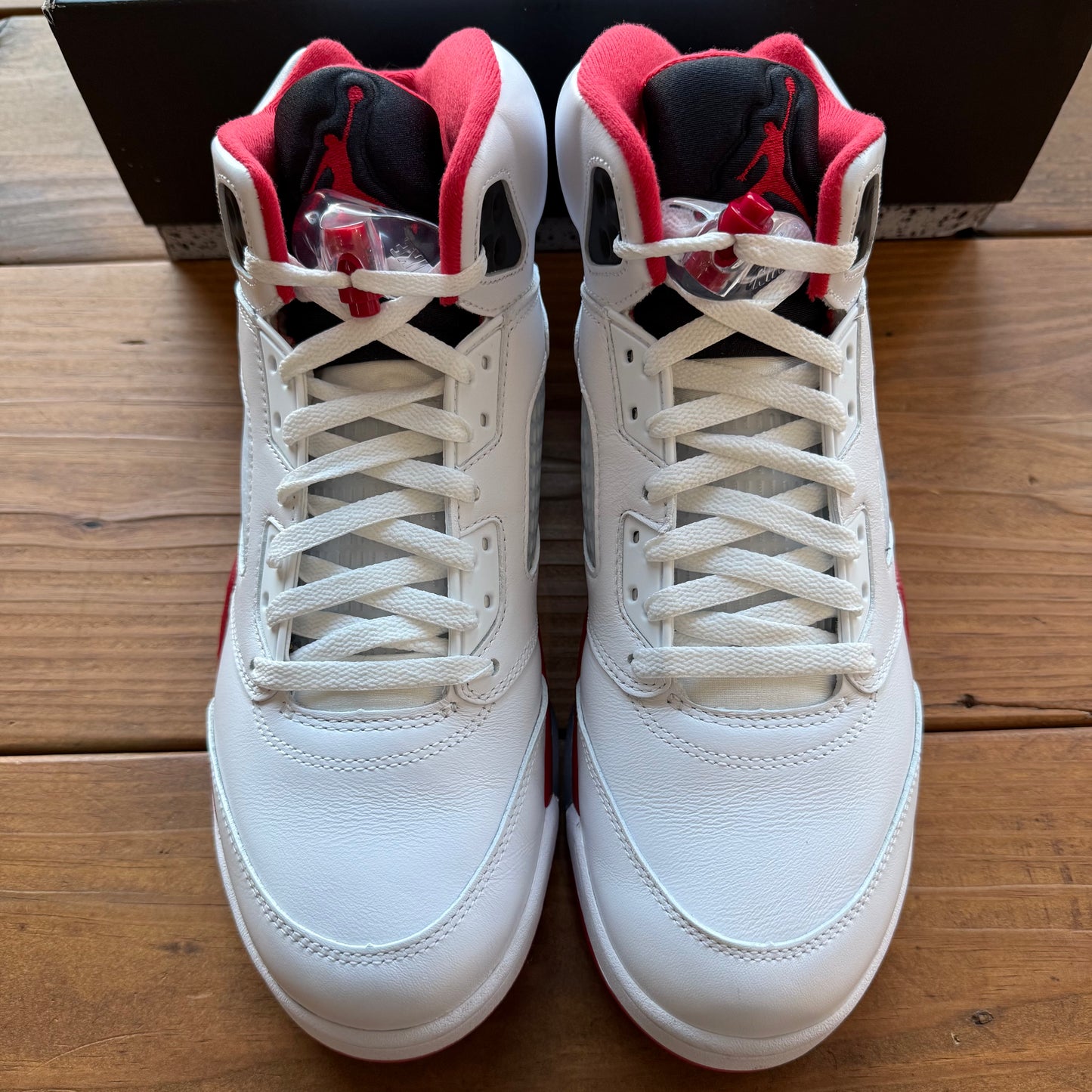 SIZE 11 - Jordan 5 Retro 'Fire Red' 2025 (Used)