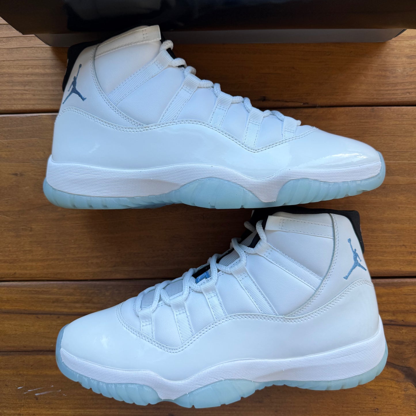 Size 11 - Jordan 11 Retro 'Columbia / Legend Blue' 2024 (Used)