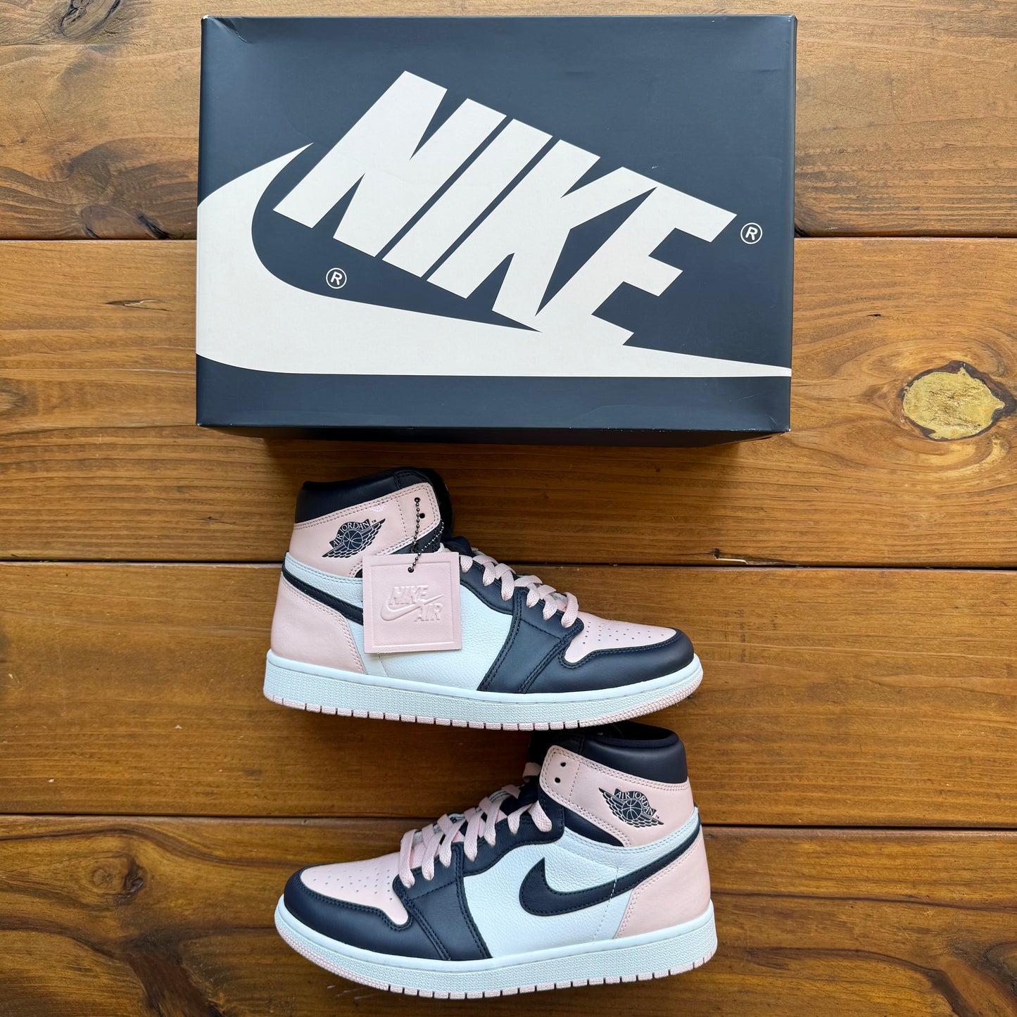 Talla 10.5W/9M - Jordan 1 Retro High OG SE 'Bubble Gum' de mujer (Usado)