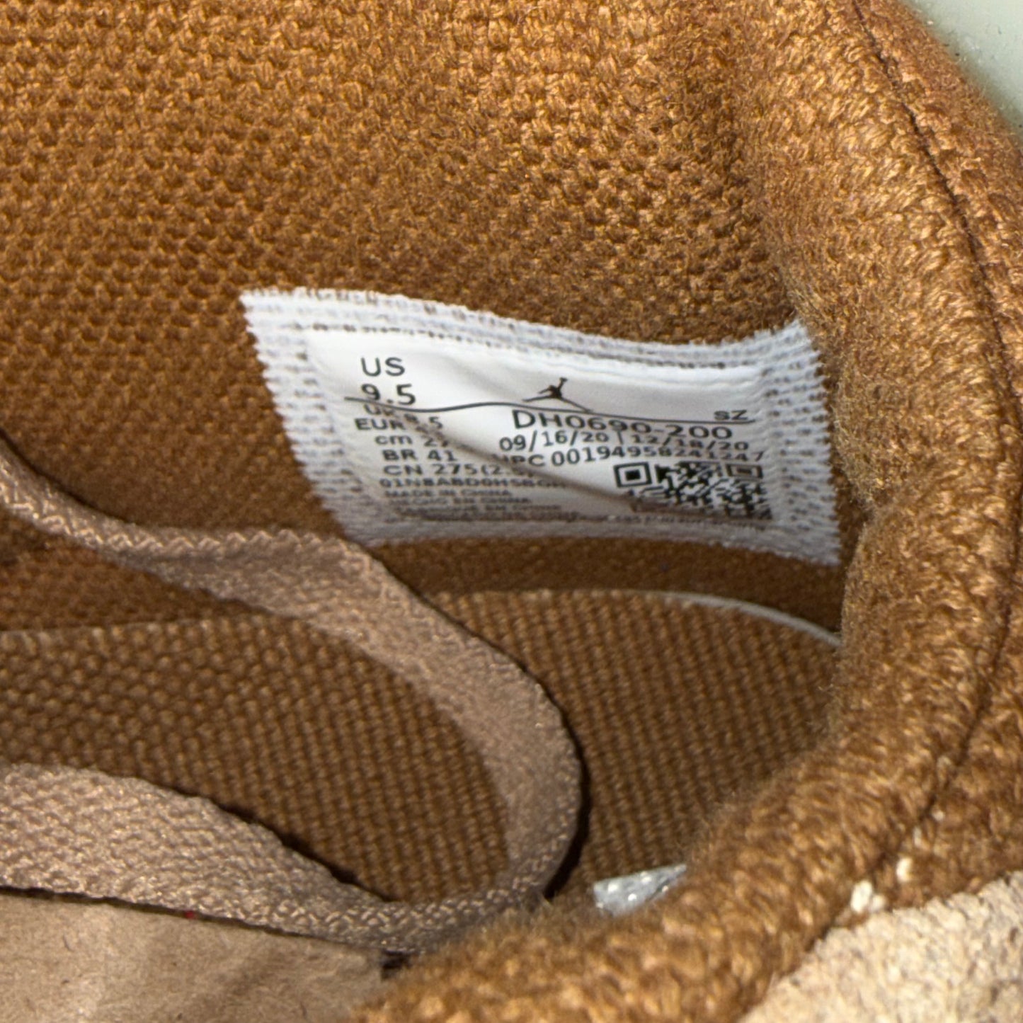 Size 9.5 - Travis Scott x Jordan 6 Retro 'British Khaki' (Used)