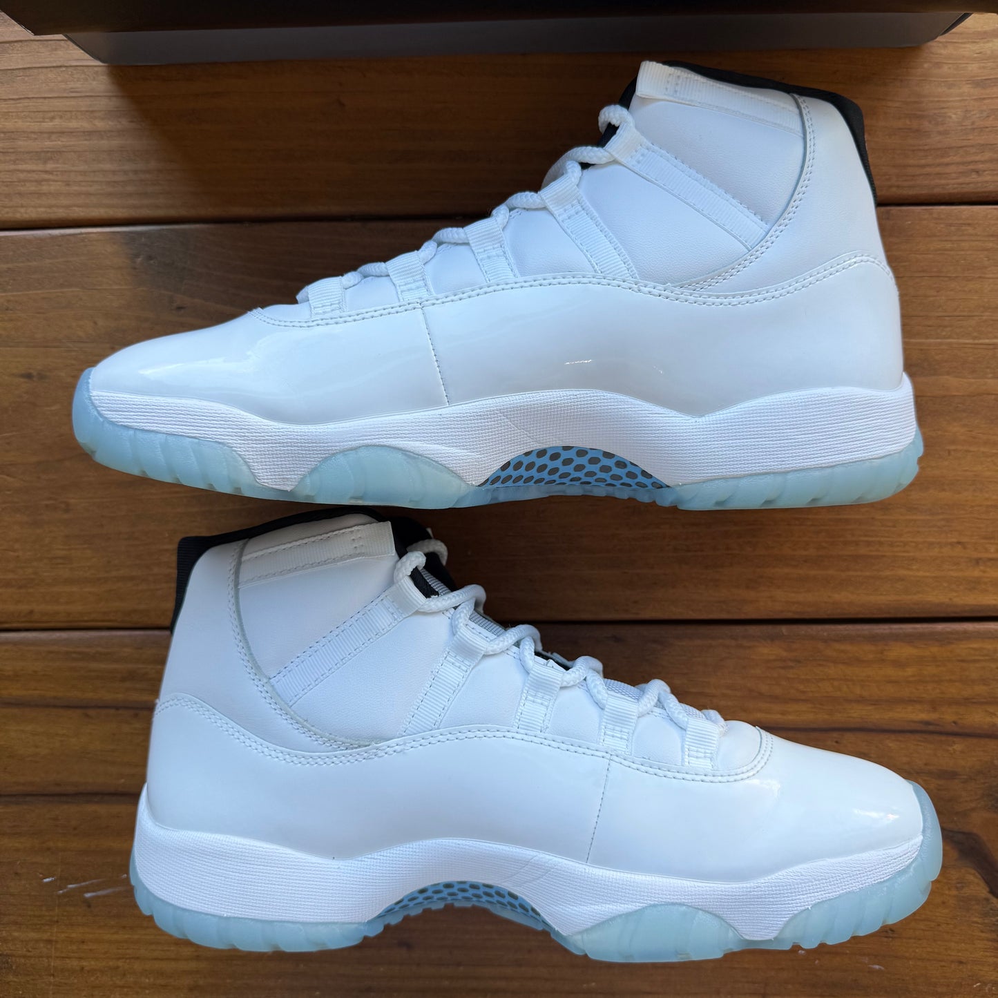 Size 11 - Jordan 11 Retro 'Columbia / Legend Blue' 2024 (Used)
