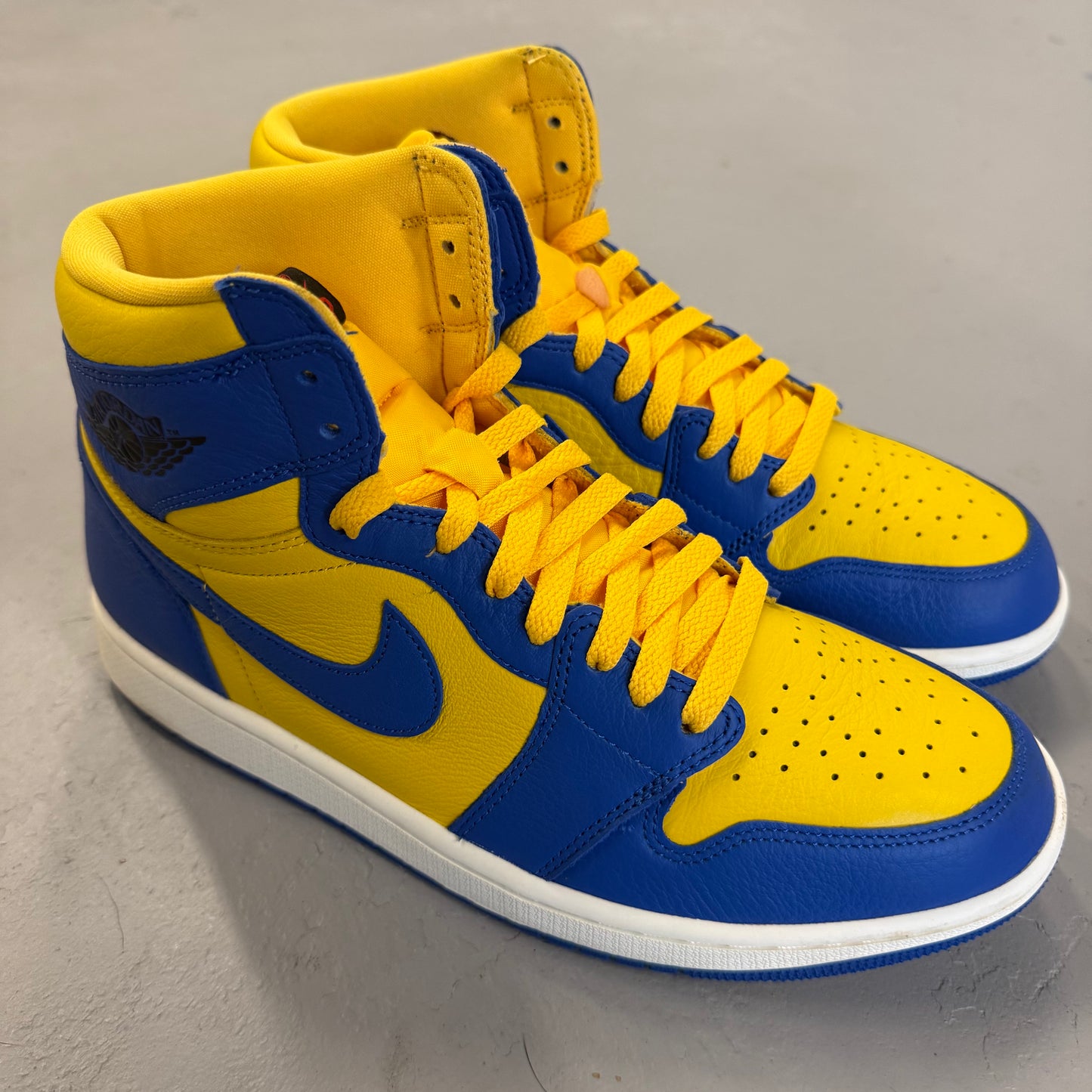 Size 10.5W/9M - Wmns Jordan 1 Retro High OG 'Reverse Laney' (Used)