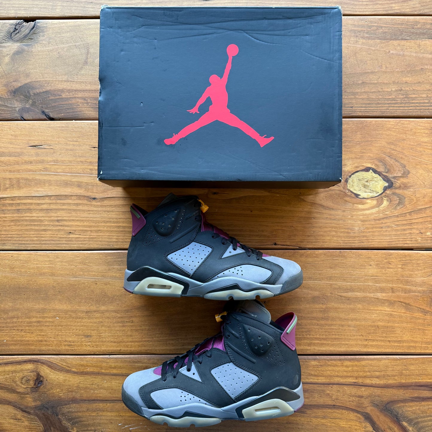 Size 9 - Jordan 6 Retro 'Bordeaux' (Used)