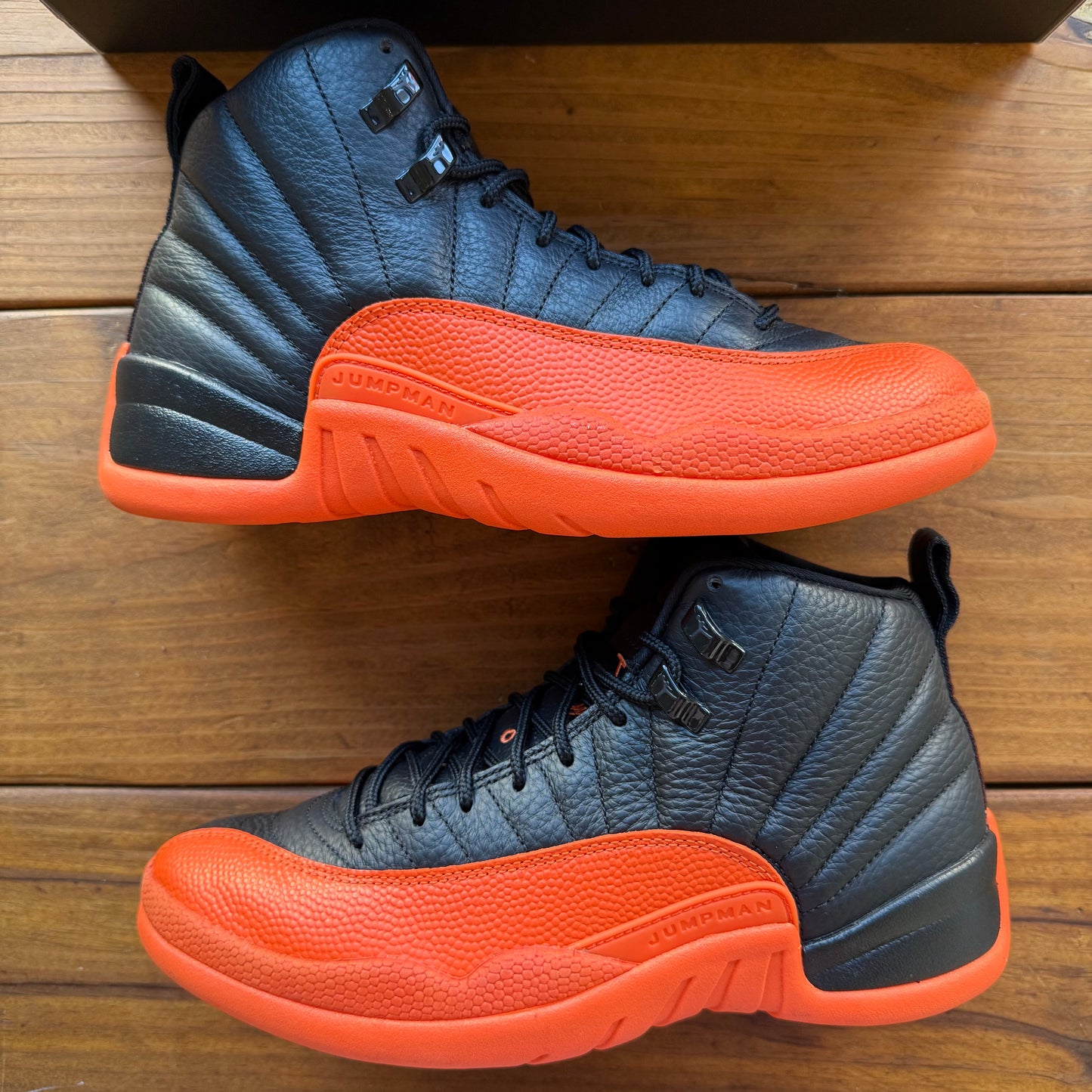 SIZE 9W/7.5M - Wmns Jordan 12 Retro 'Brilliant Orange' (Used)