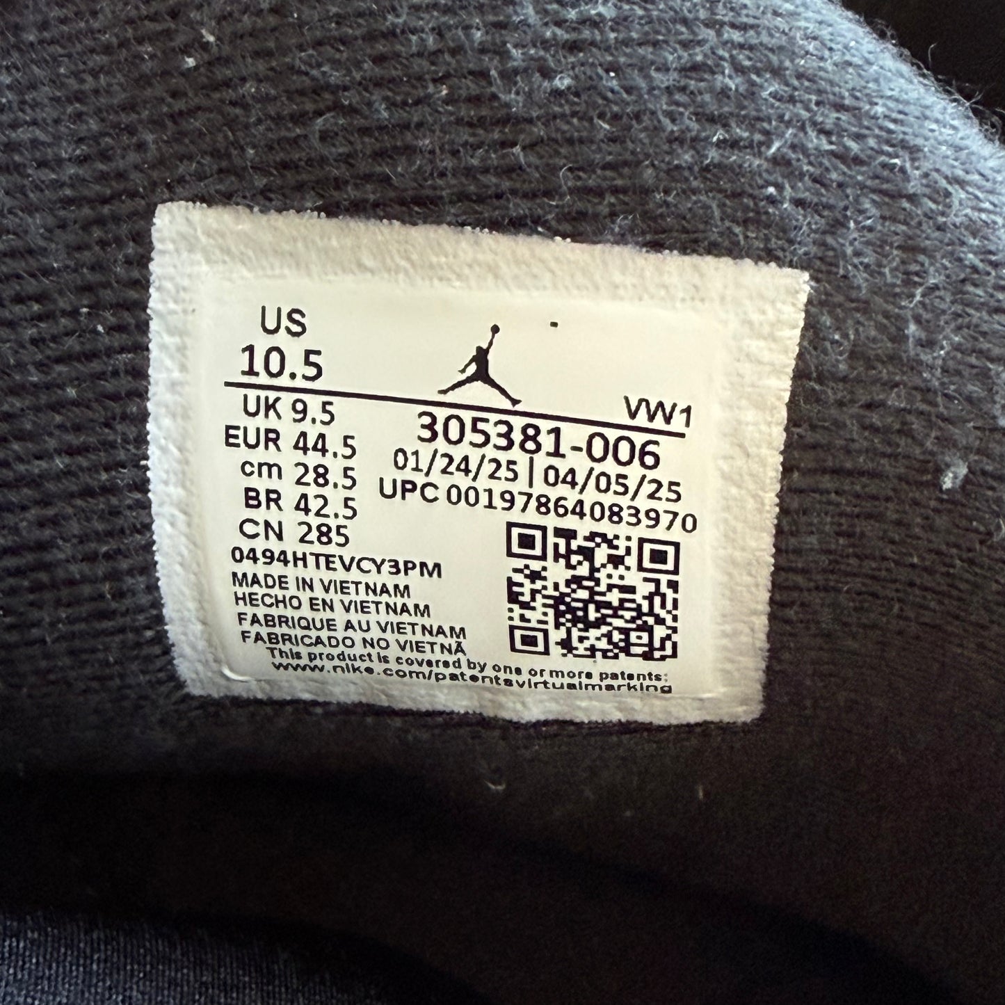 Talla 10.5 - Jordan 8 Retro 'Aqua' 2025 (Usado)