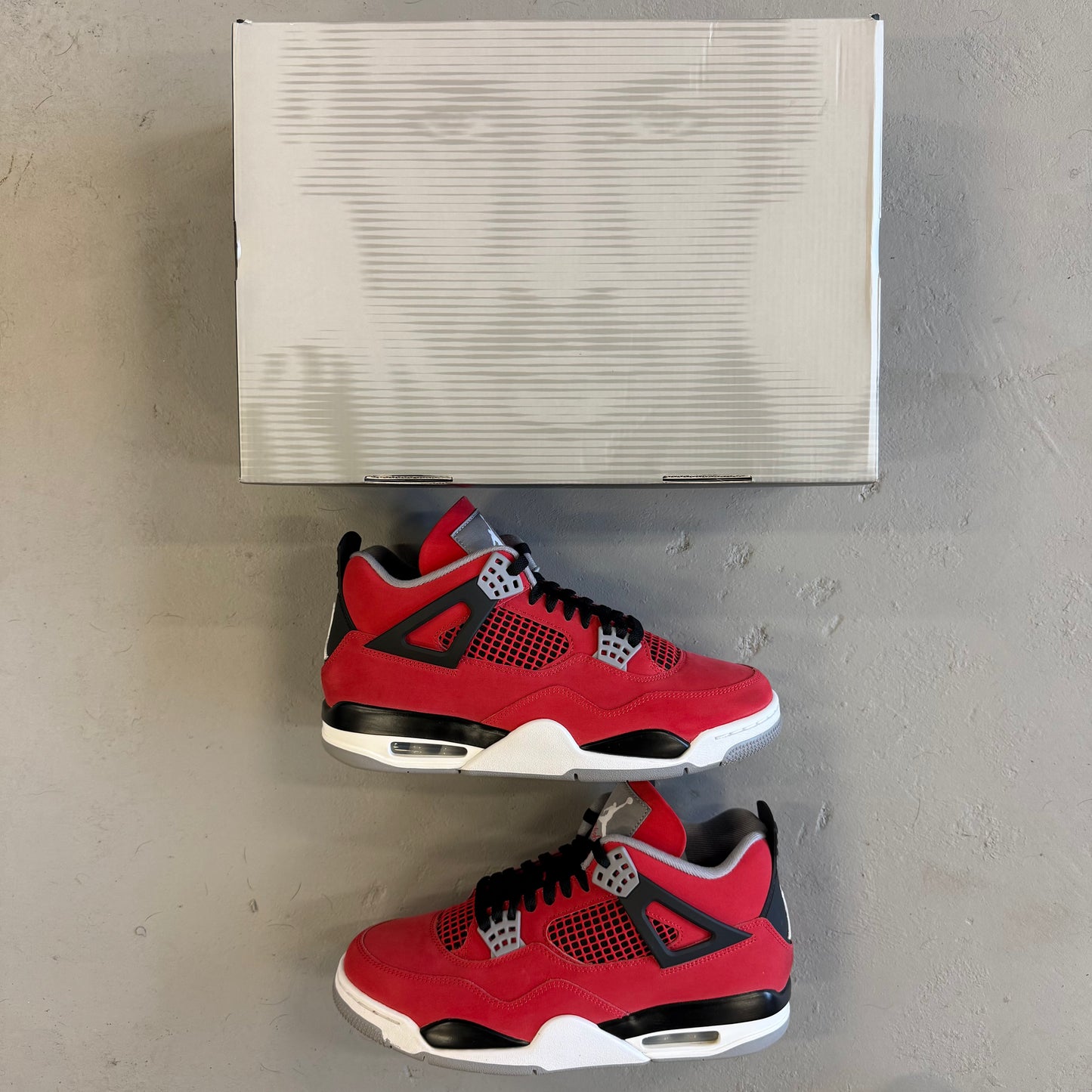 Size 10 - Jordan 4 Retro 'Toro Bravo' 2026 (Used)