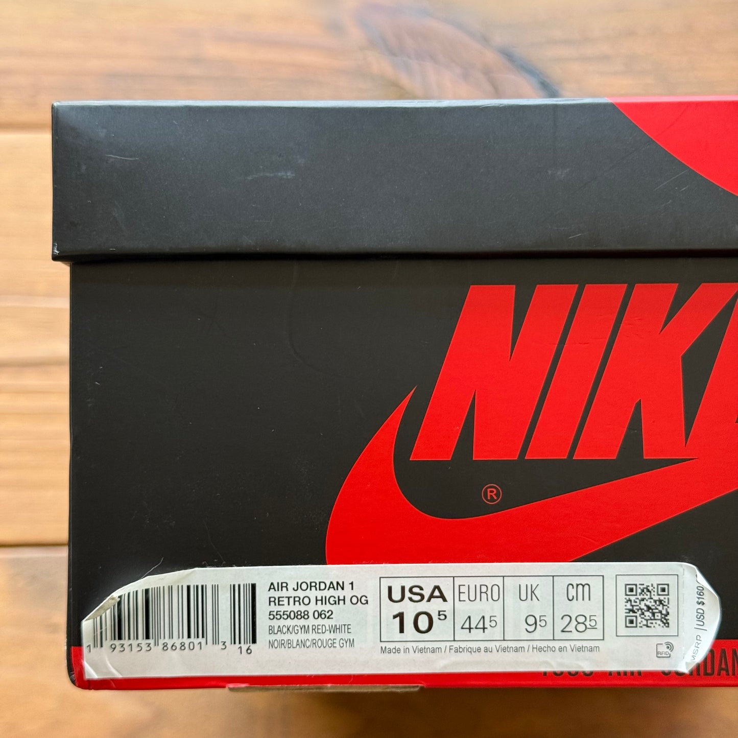 Size 10.5 - Jordan 1 Retro High OG 'Bloodline' (Used)