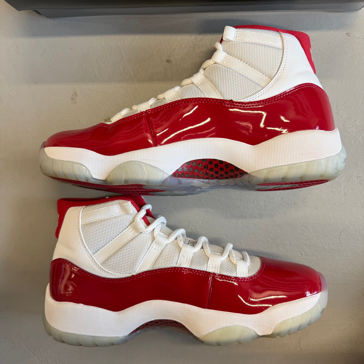 Size 9 - Jordan 11 Retro 'Cherry' (Used)