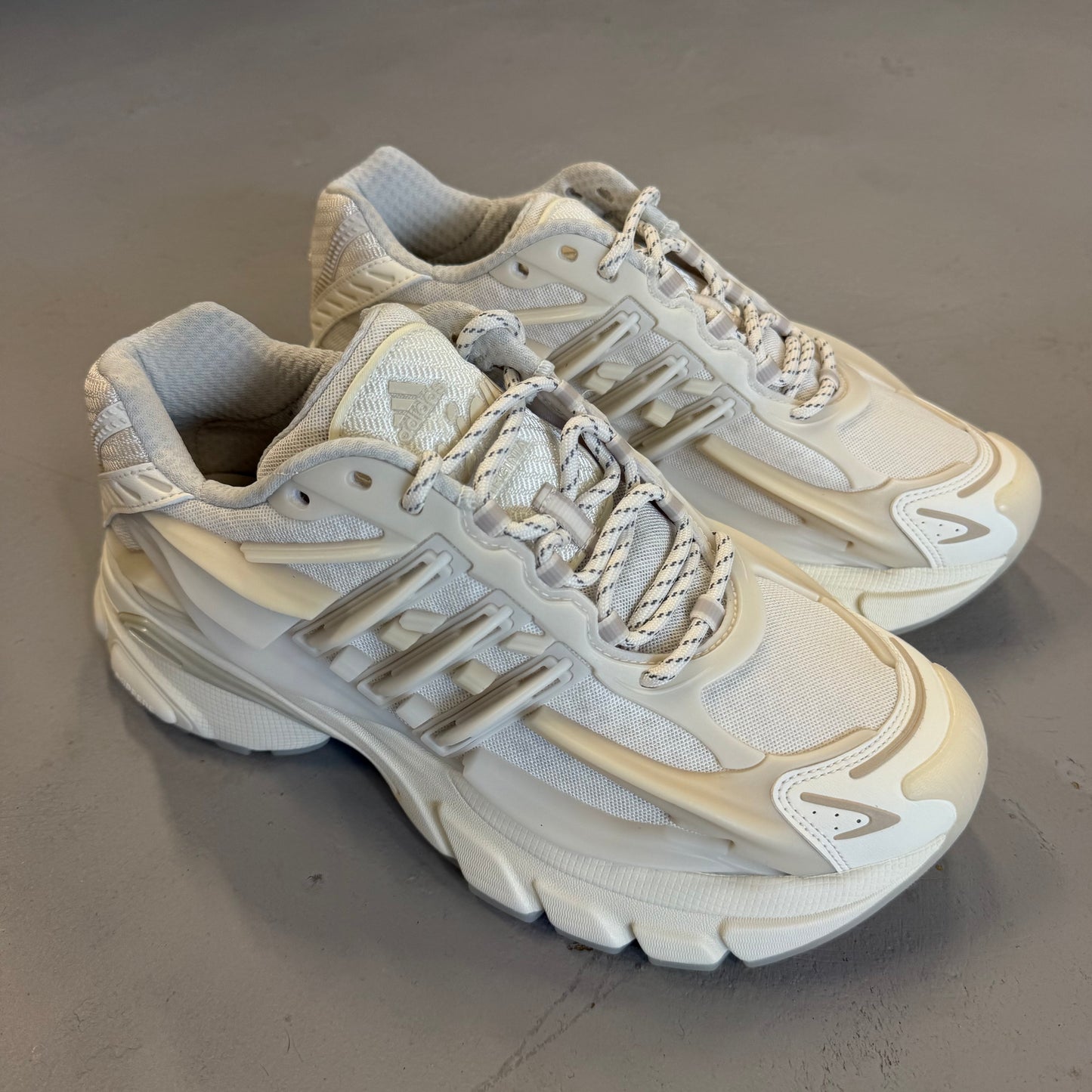Size 9.5 - Pharrell x VIRGINIA x Adistar Jellyfish 'Triple White' (Used/Tried On)