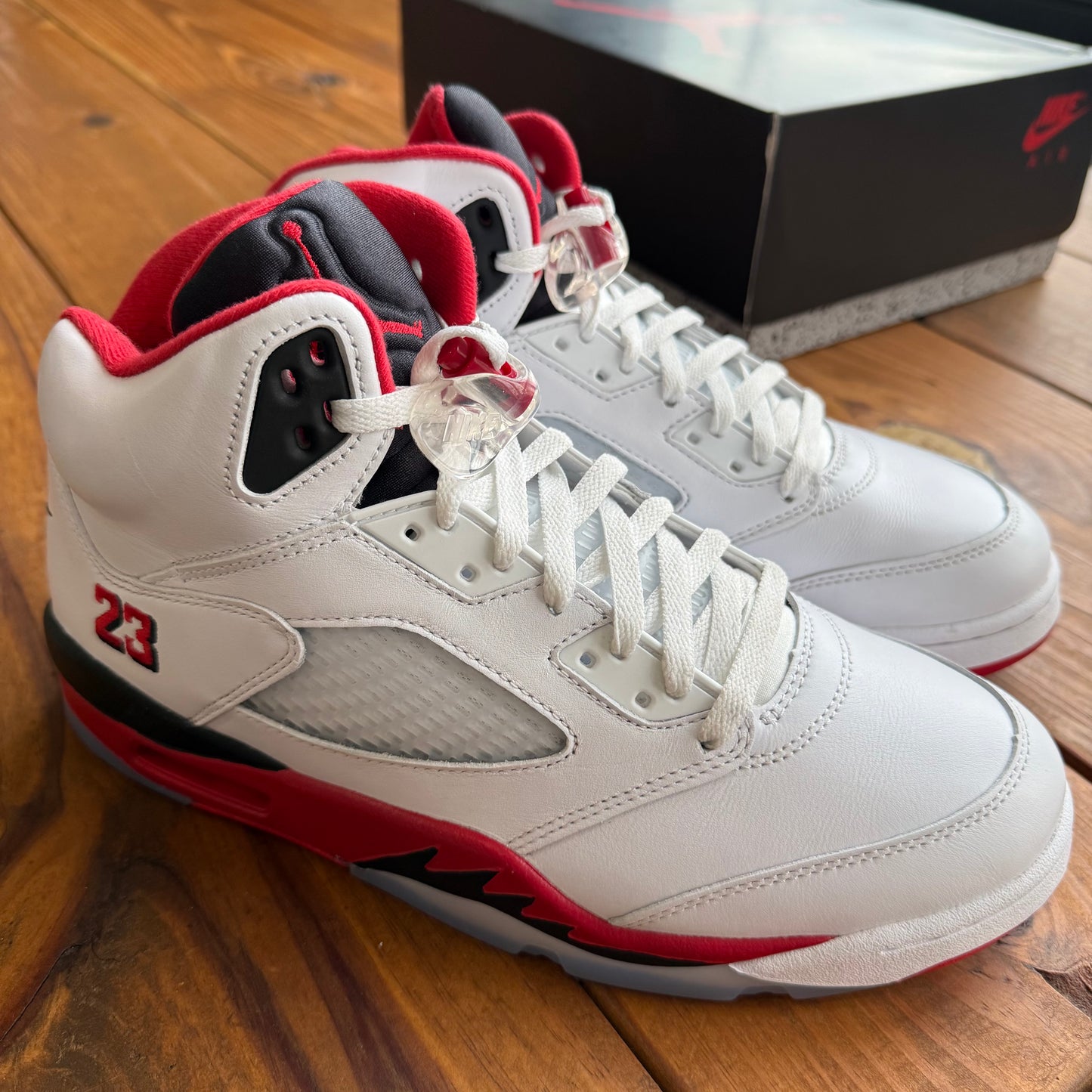Size 11 - Jordan 5 Retro 'Fire Red' 2025 (Used)