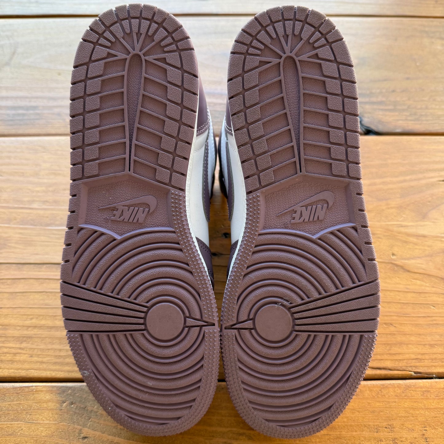 SIZE 6.5Y - Jordan 1 Retro High OG GS 'Mauve' (Used/No Box)