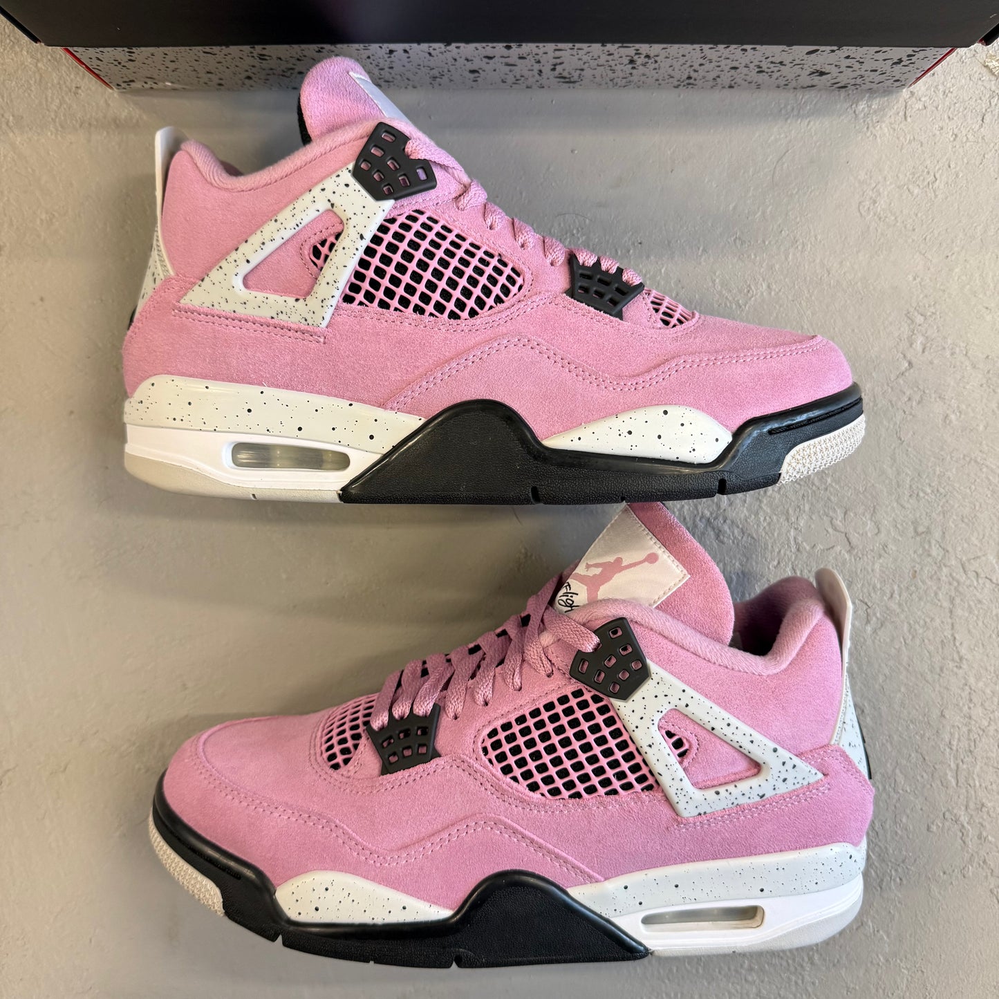 Size 10W/8.5M - Wmns Jordan 4 Retro 'Orchid' (Used)