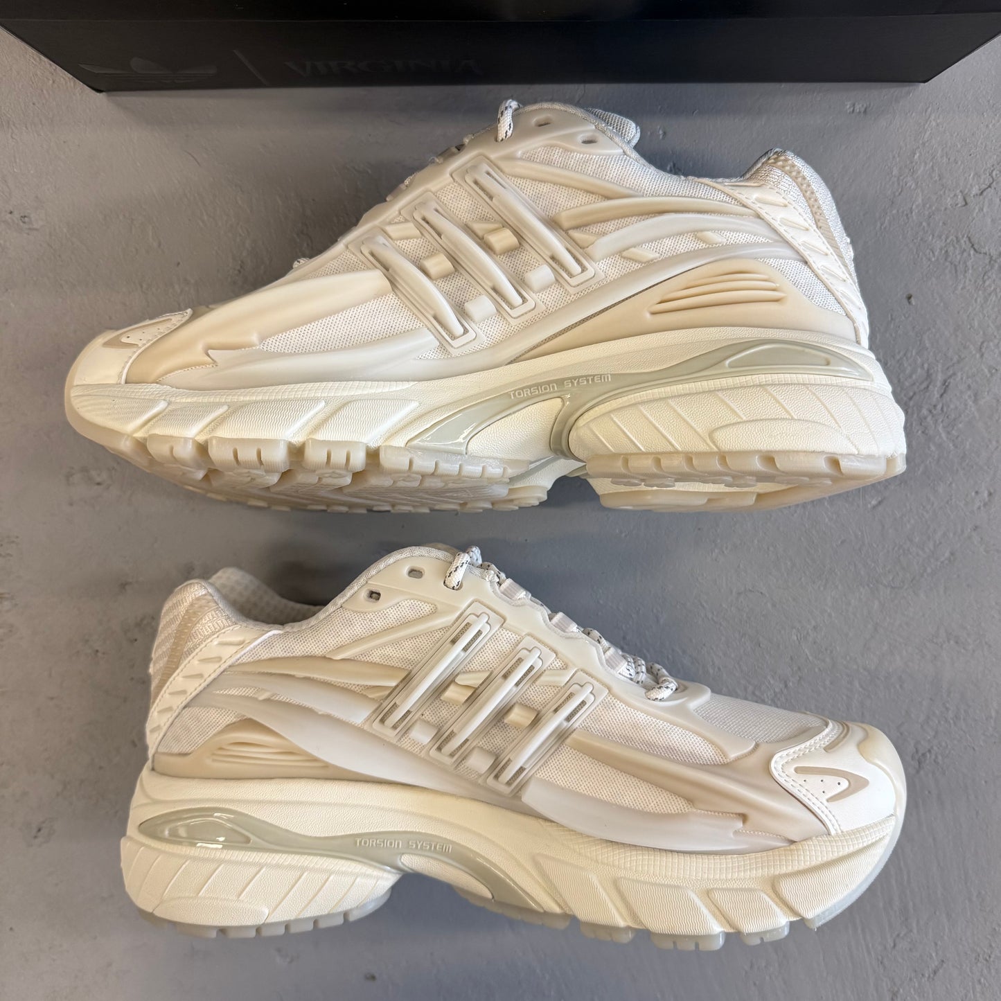 Size 9.5 - Pharrell x VIRGINIA x Adistar Jellyfish 'Triple White' (Used/Tried On)