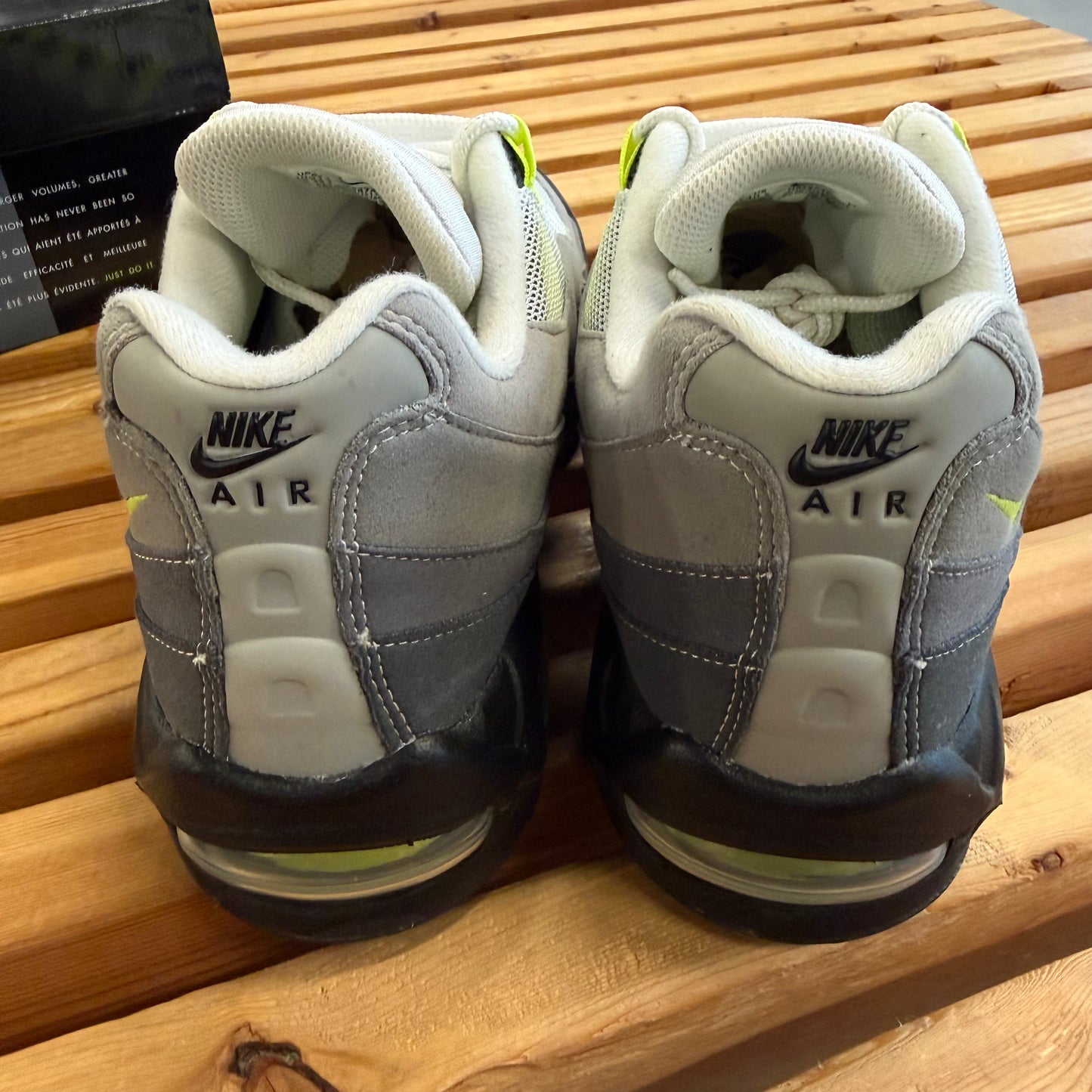 Size 10.5 - Air Max 95 OG 'Big Bubble - Neon' 2025 / 2026 (Used)