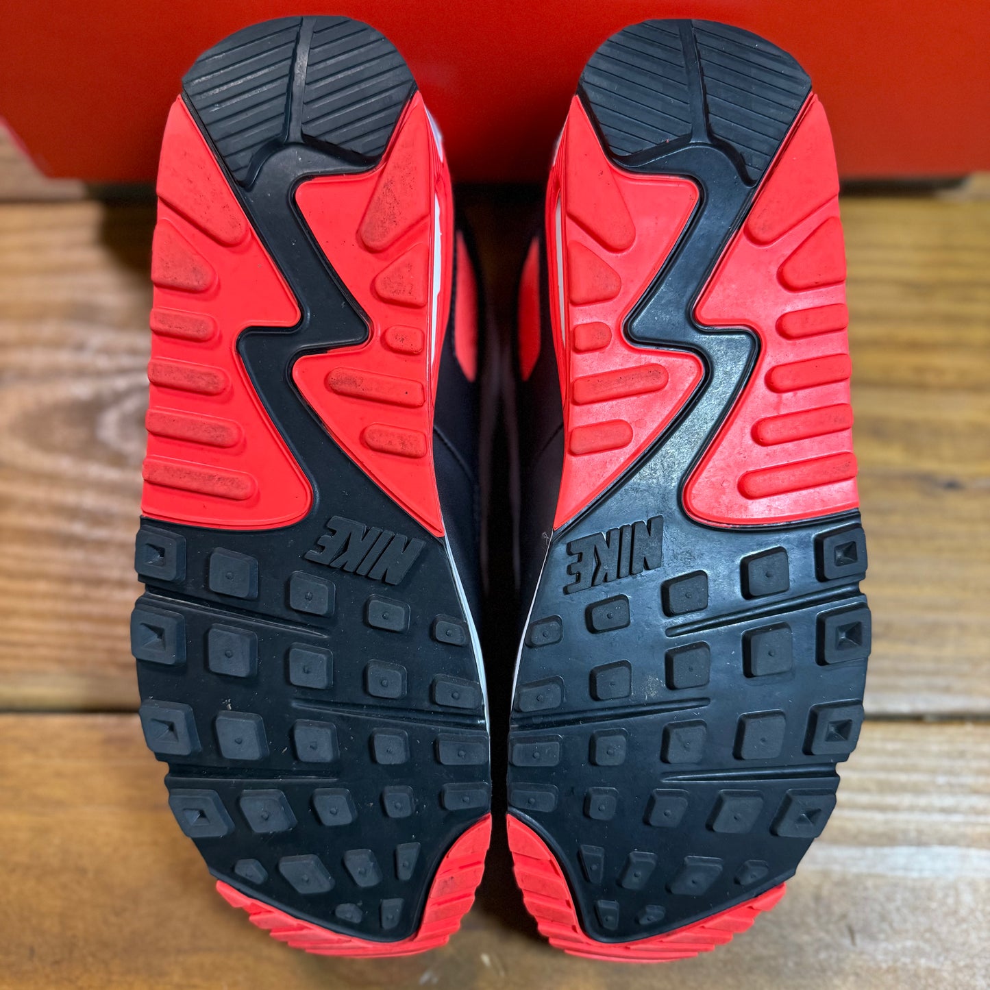 SIZE 10.5 - Air Max 90 'Infrared' 2020 (Used)