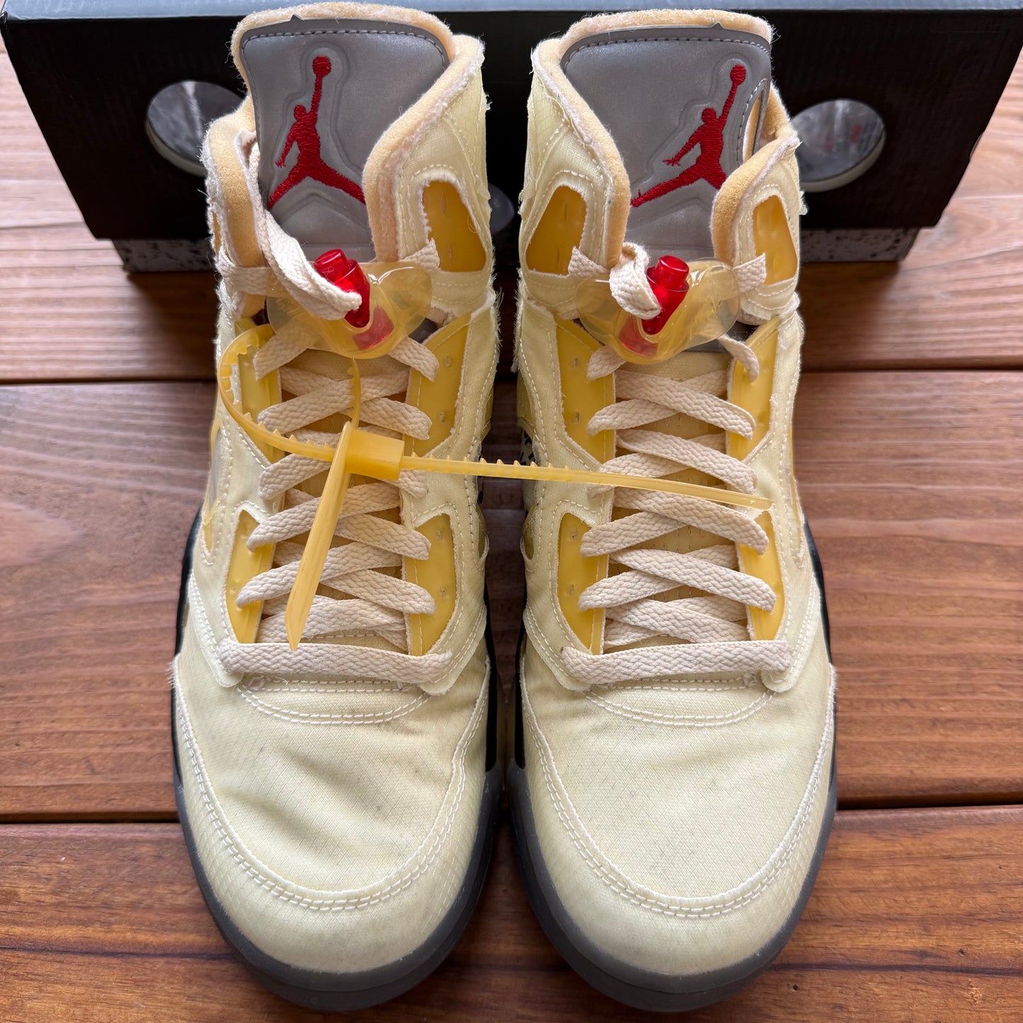 Size 9 - Off-White x Jordan 5 SP 'Sail' (Used)