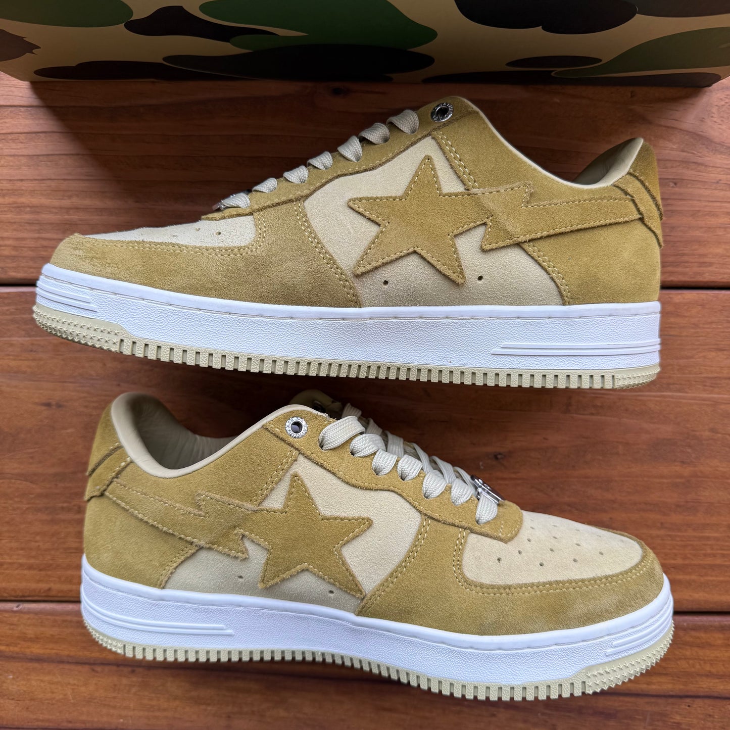 Size 8 - Bapesta #3 M1 'Beige' (Used)