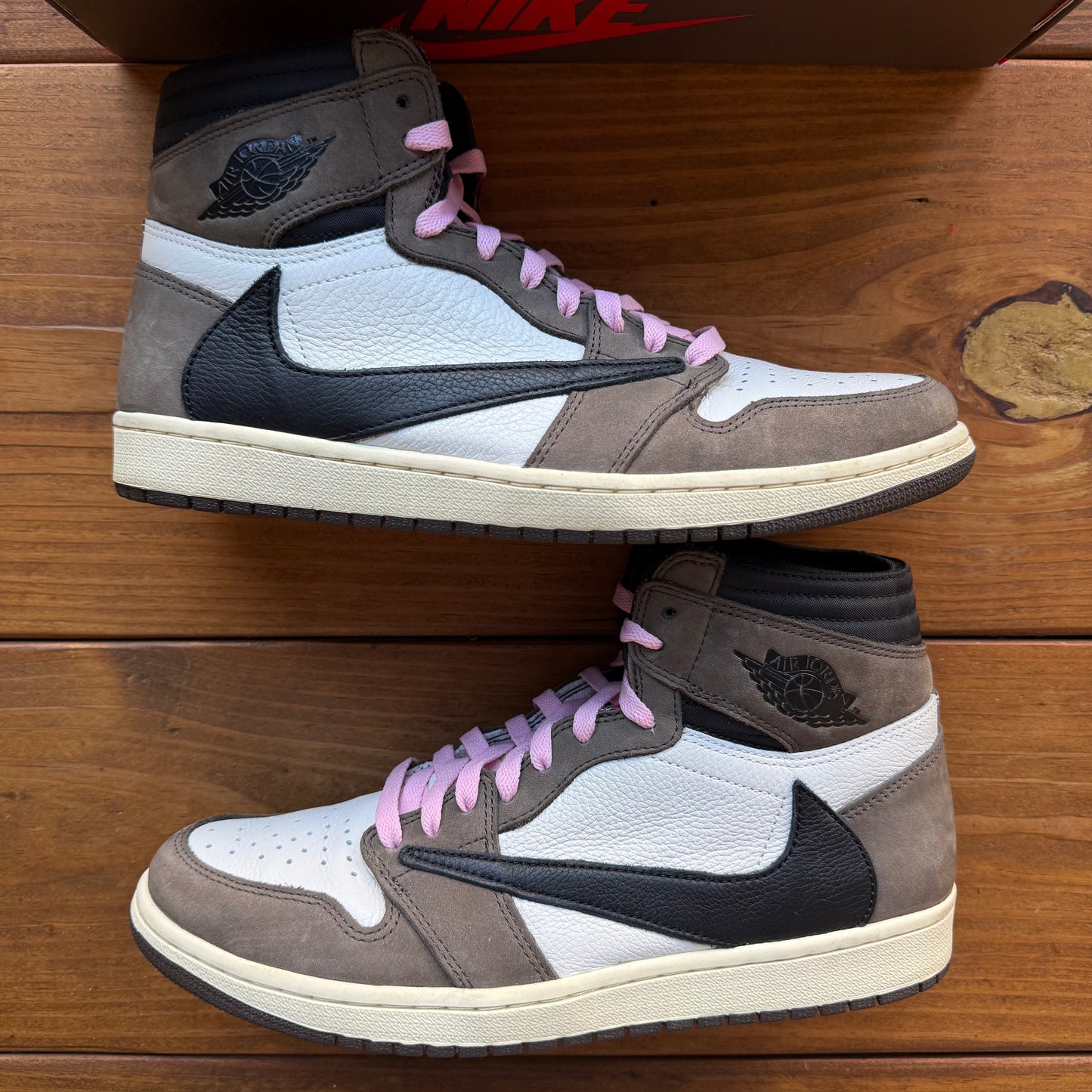 SIZE 11 - Travis Scott x Jordan 1 Retro High OG 'Mocha' (Used)