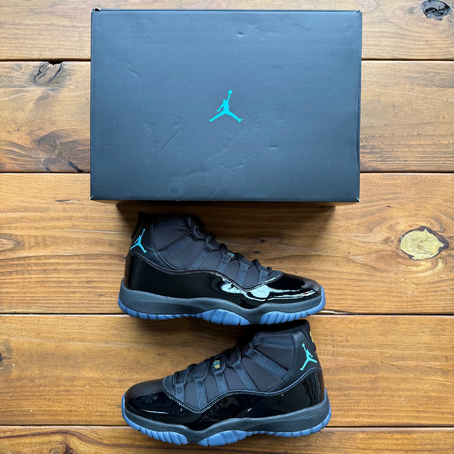 Talla 11 - Jordan 11 Retro 'Gamma Blue' 2025 (Usado)
