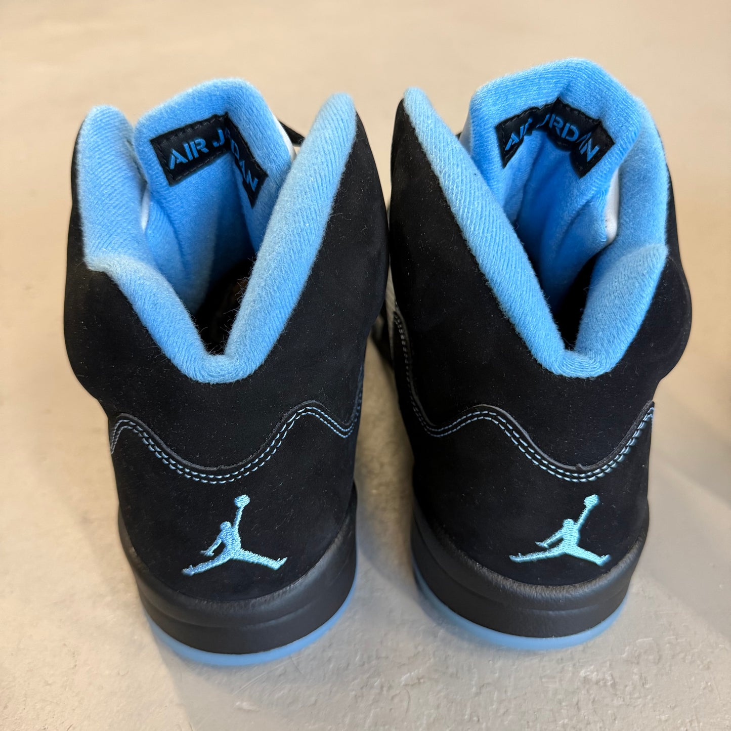 Size 10.5 - Jordan 5 Retro 'Black Carolina / UNC' 2026 (Used)
