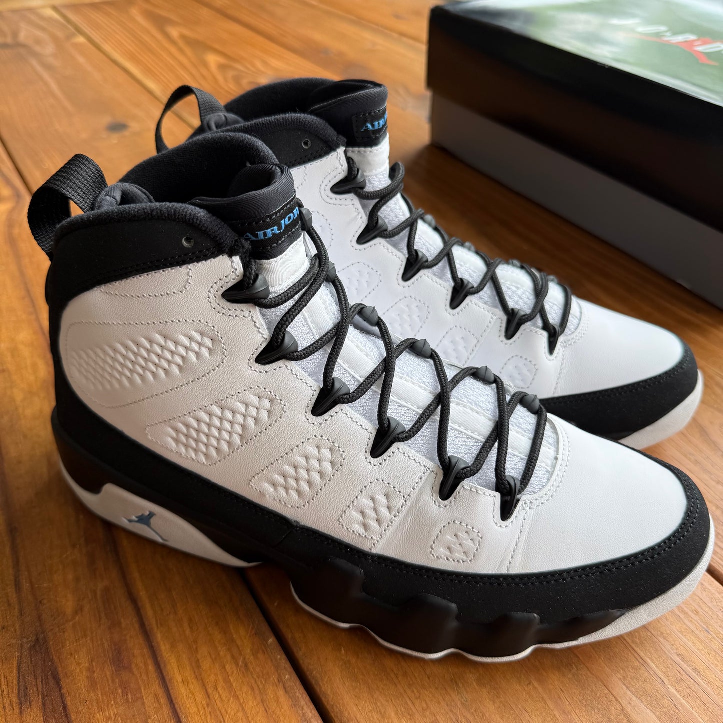 Größe 44,5 – Jordan 9 Retro 'University Blue' (Gebraucht)