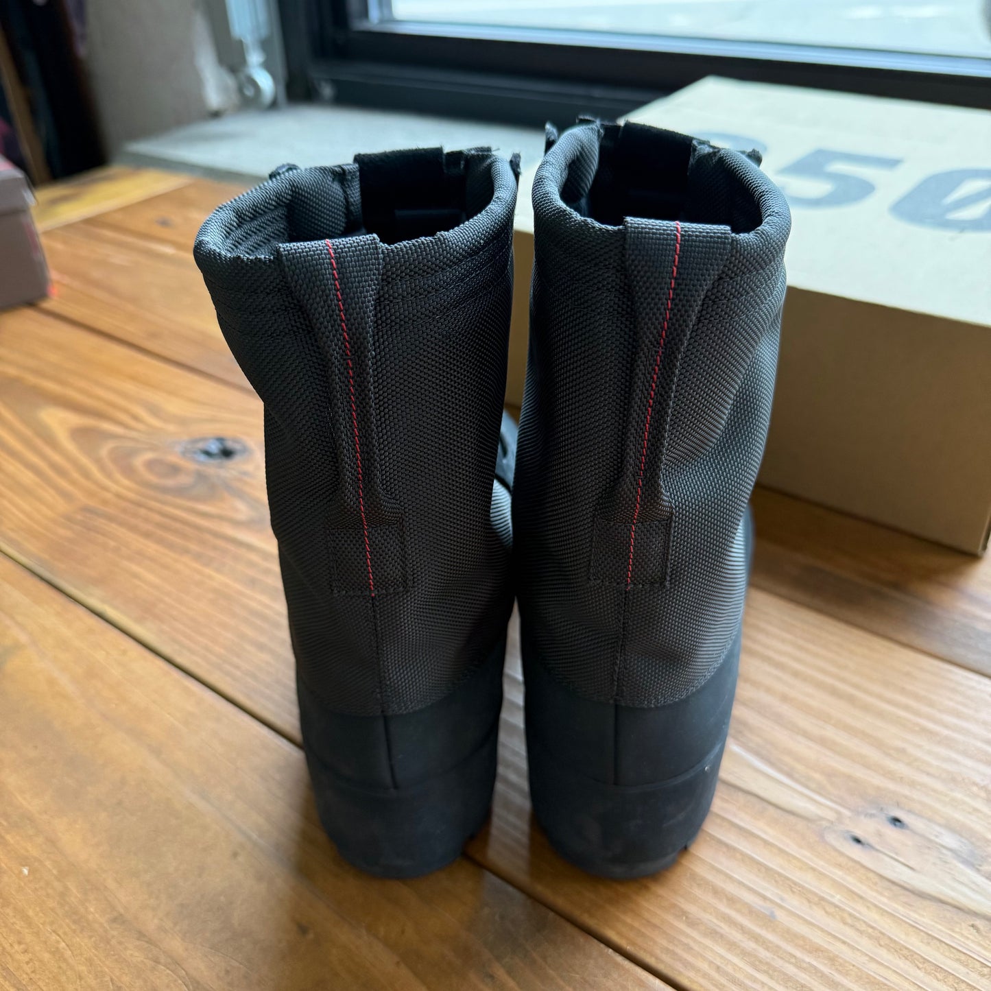 Size 11.5 - Yeezy 950 Boot 'Pirate' 2023 (Used)