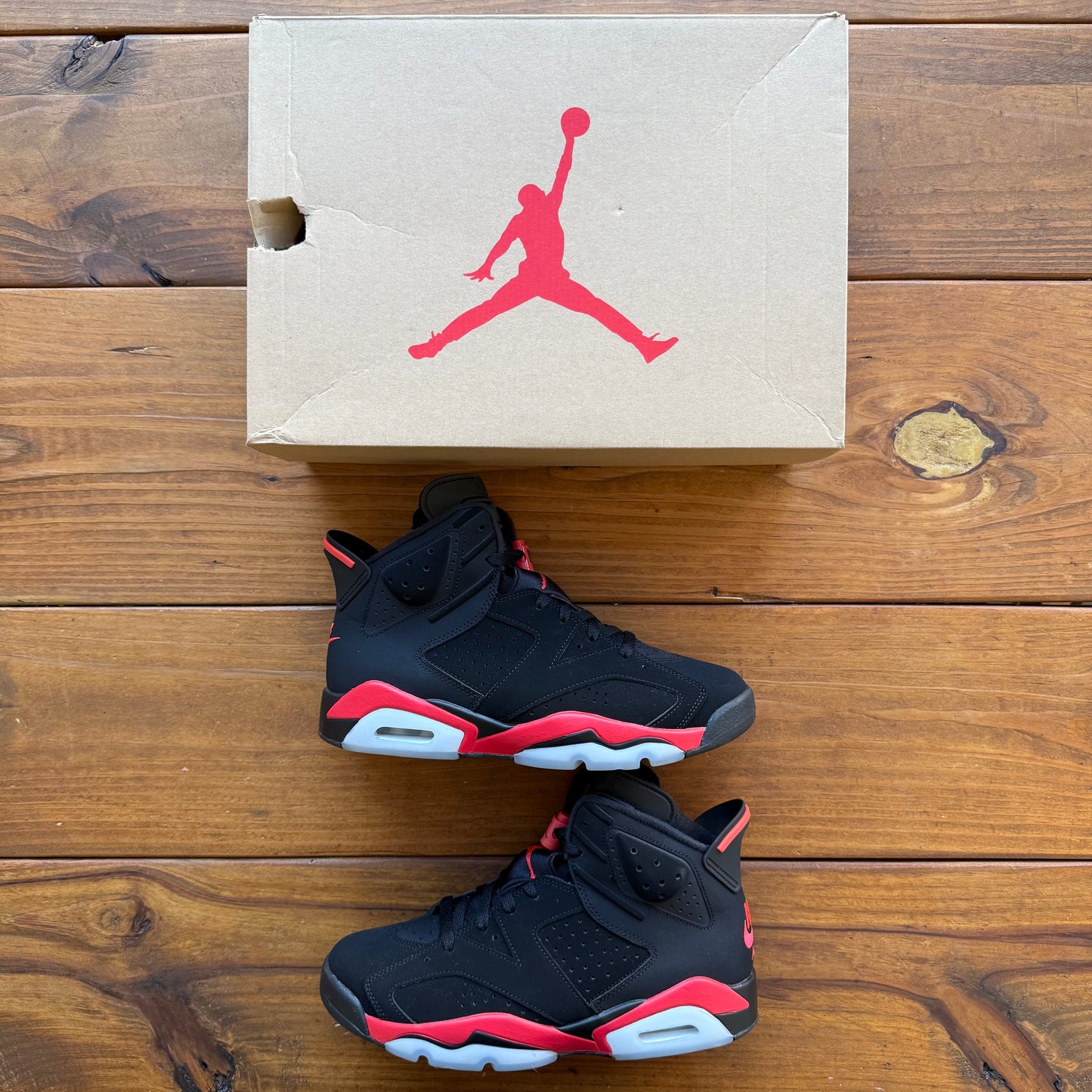 Talla 9 - Jordan 6 Retro 'Reverse Infrared Salesman' (Usado)