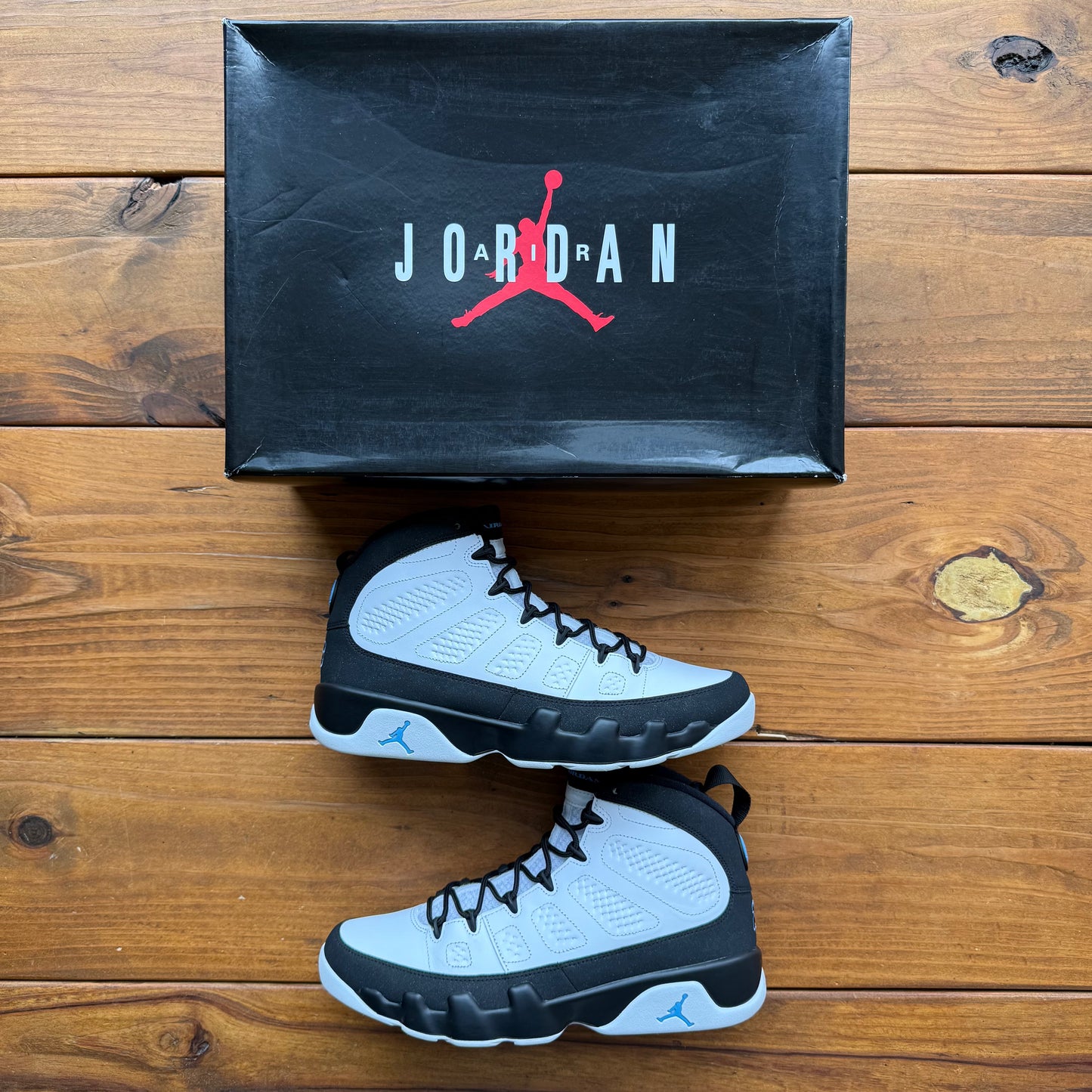 Größe 44,5 – Jordan 9 Retro 'University Blue' (Gebraucht)