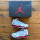 Größe 9 - Jordan 5 Retro 'Fire Red' 2025 (Gebraucht)
