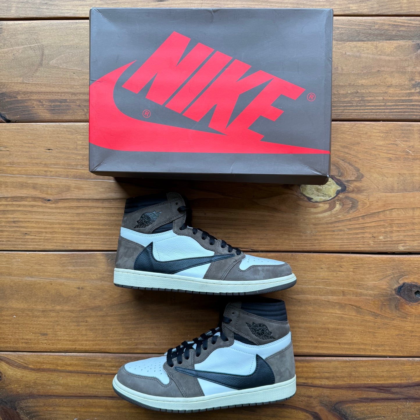 Size 10.5 - Travis Scott x Jordan 1 Retro High OG 'Mocha' (Used)