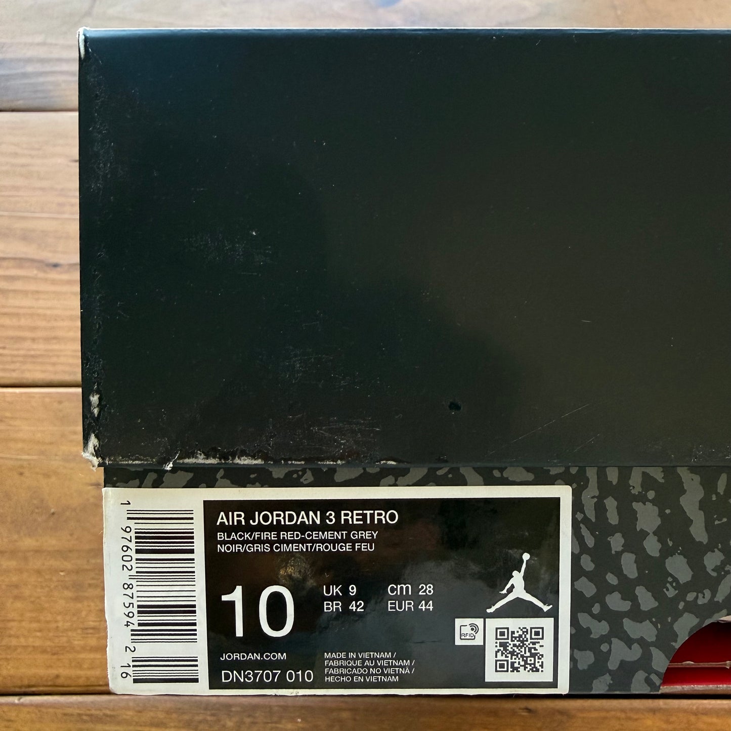 SIZE 10 - Jordan 3 Retro OG 'Black Cement' 2024 (Used)