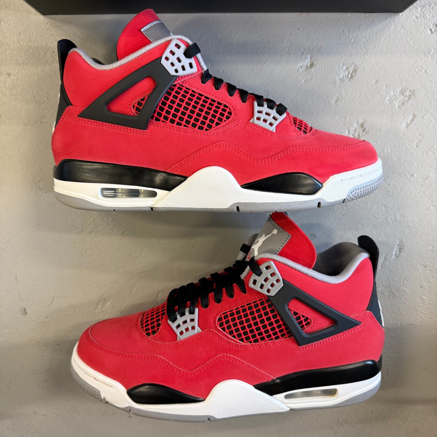 Size 10 - Jordan 4 Retro 'Toro Bravo' 2026 (Used)